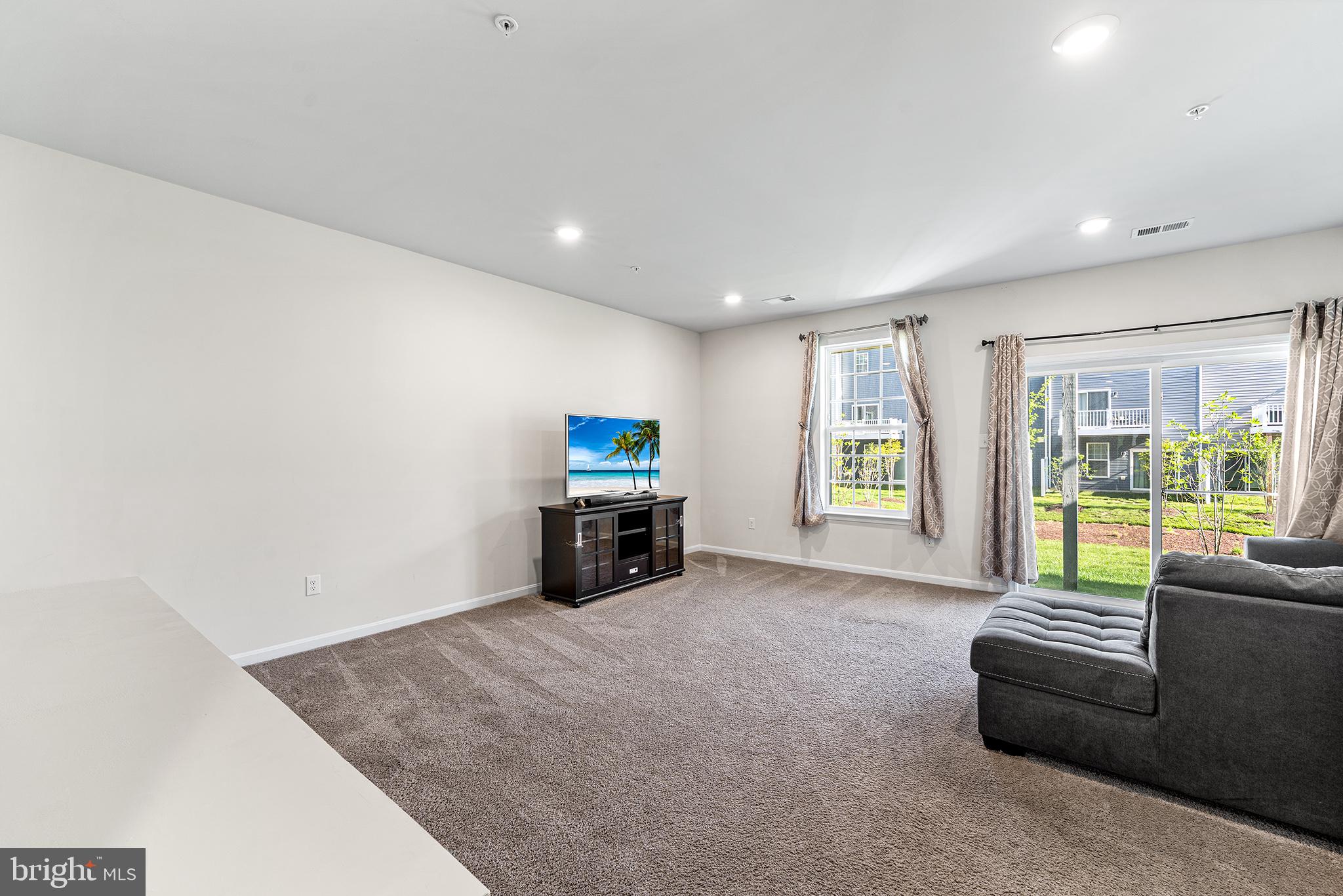 SEVERN MEADOWS - Residential