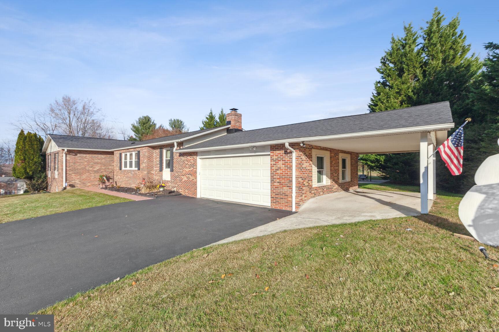 MOUNT HEBRON - Residential