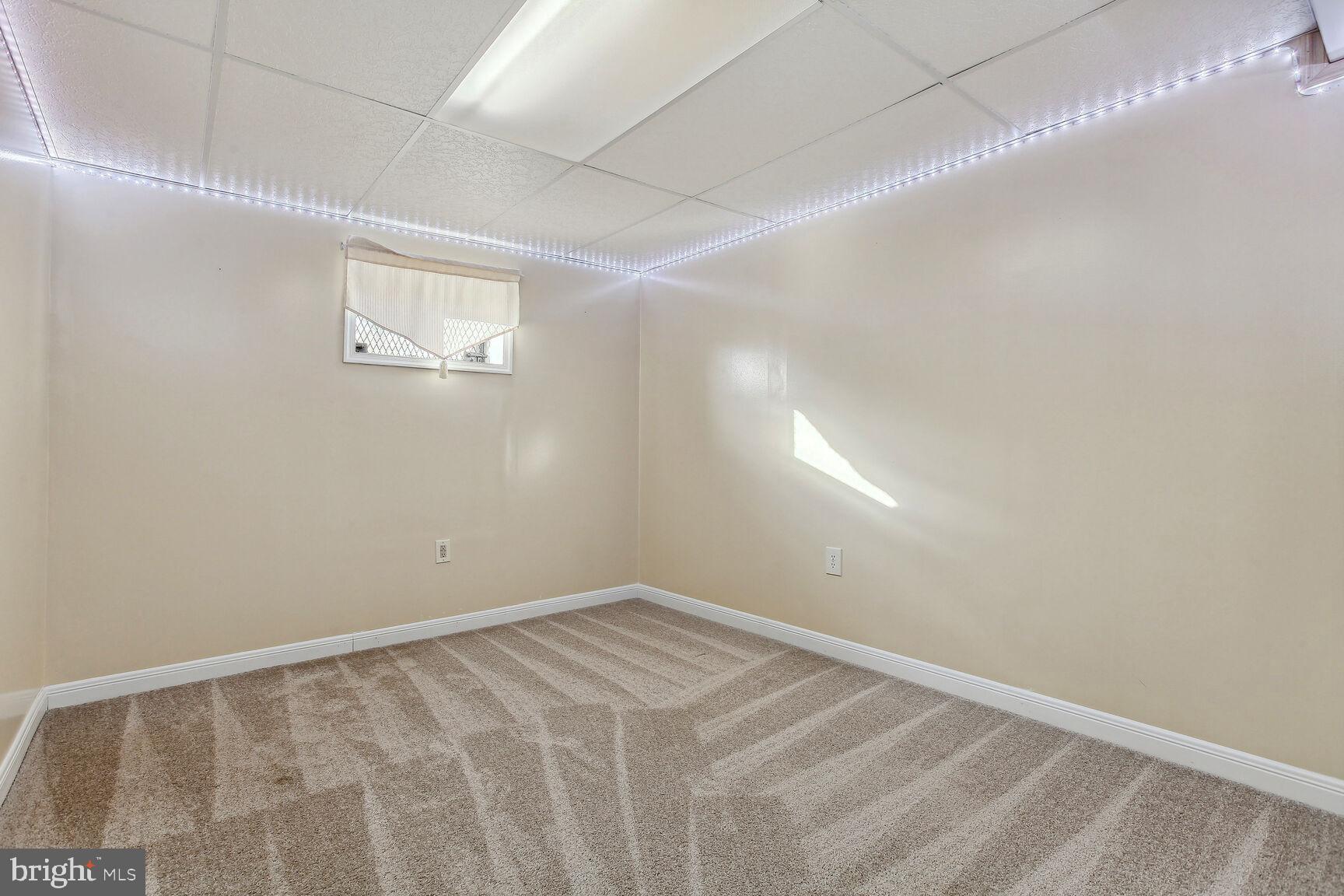 MOUNT HEBRON - Residential