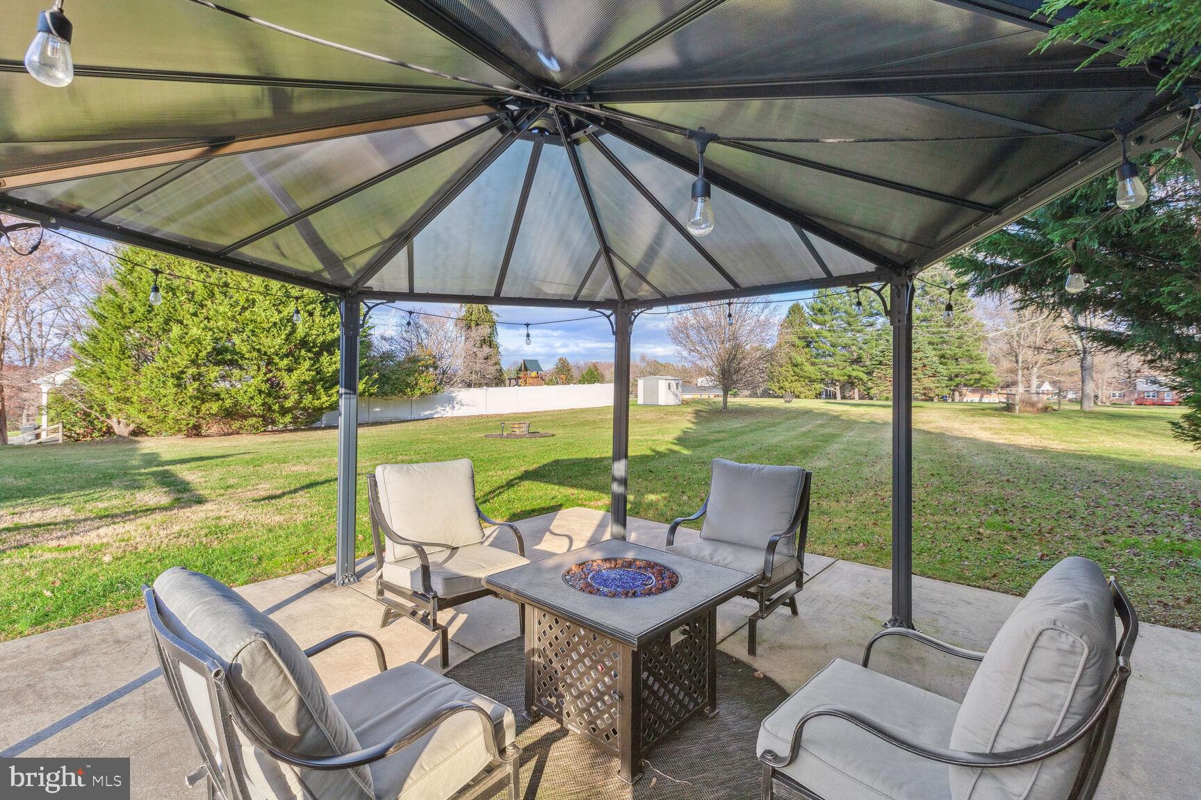 MOUNT HEBRON - Residential