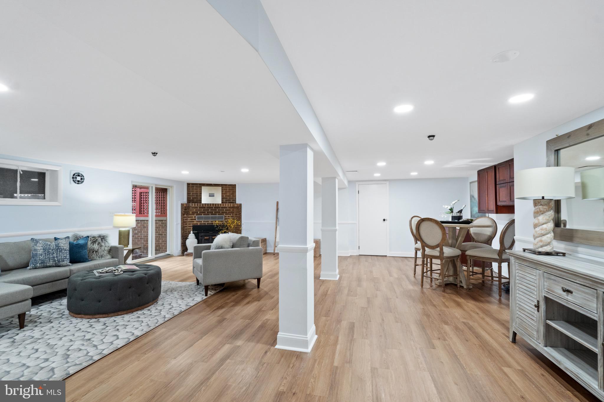 GEORGE THORNE ESTATE - Residential