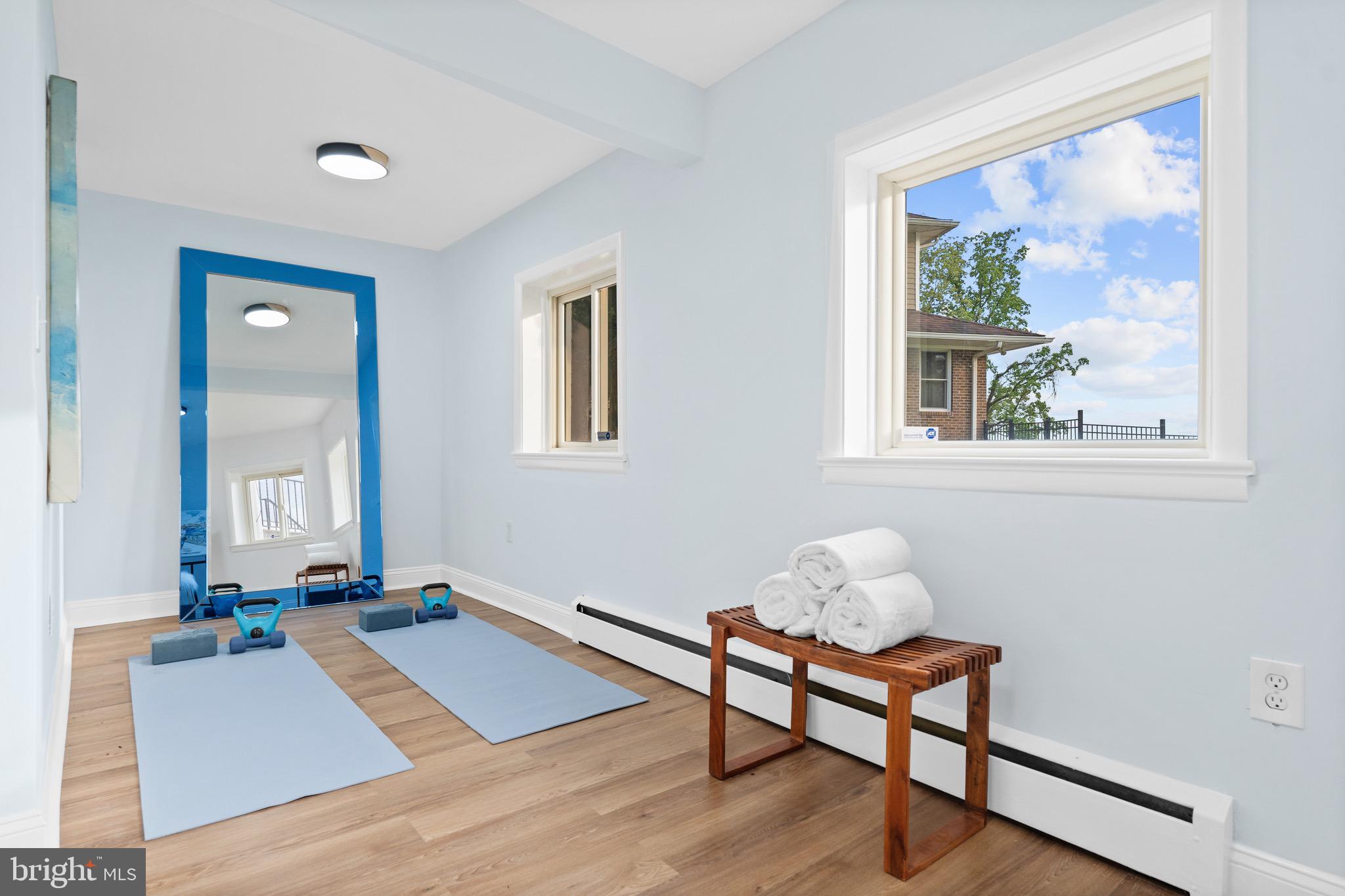 GEORGE THORNE ESTATE - Residential