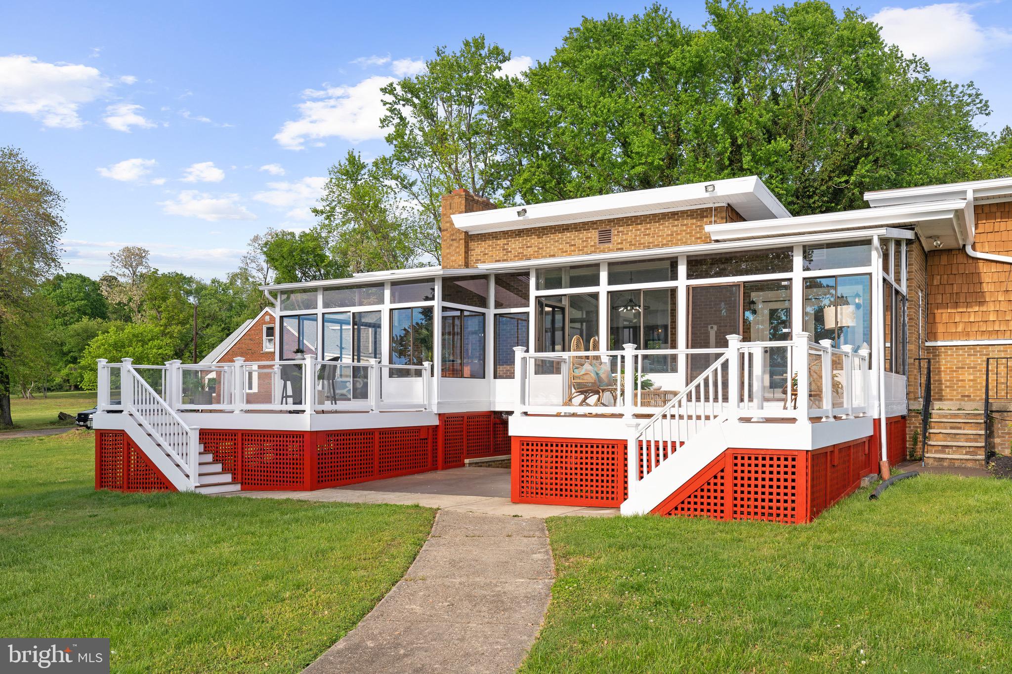 GEORGE THORNE ESTATE - Residential