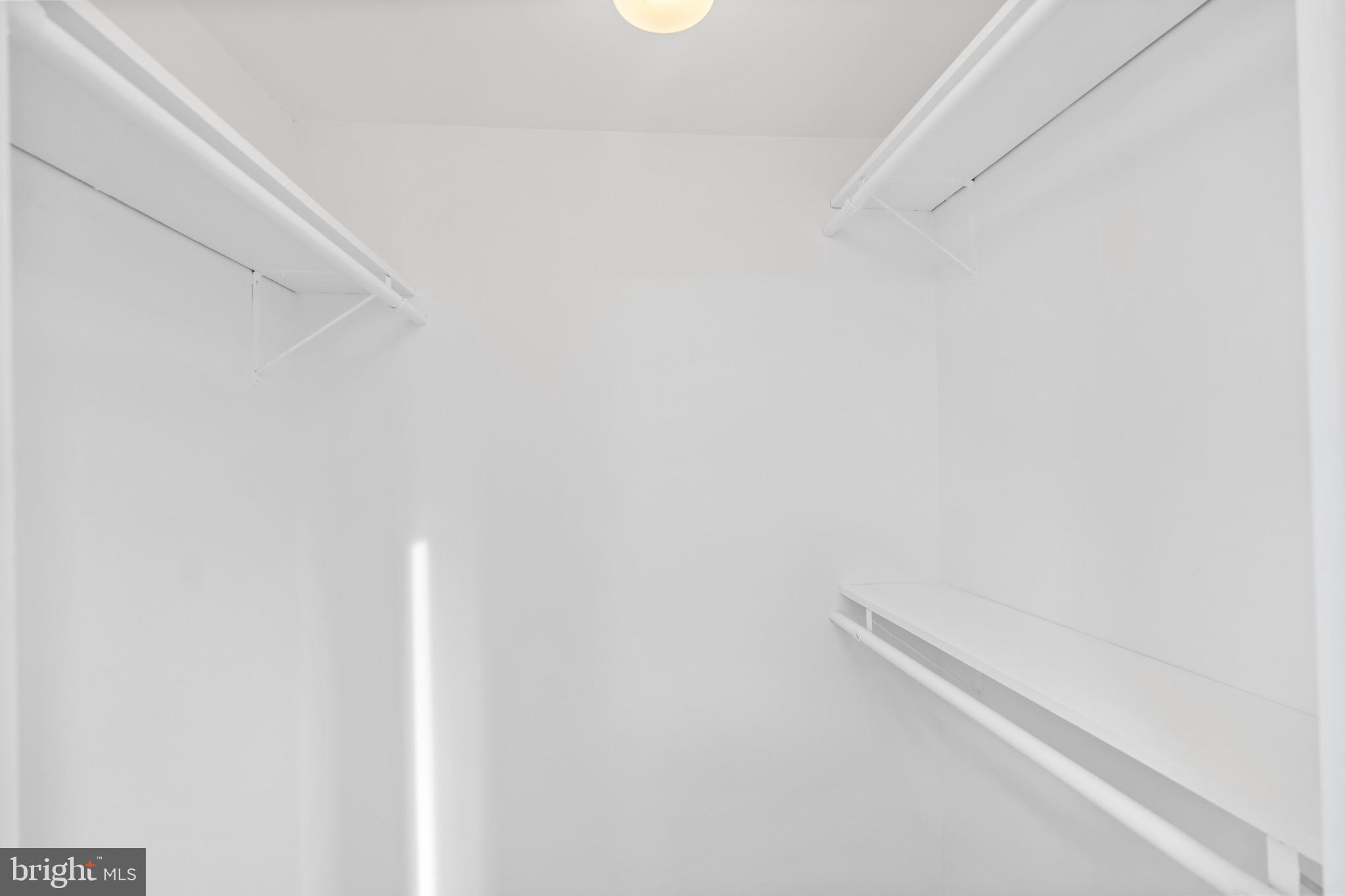 GEORGE THORNE ESTATE - Residential