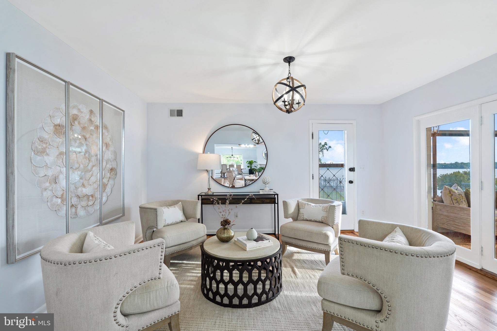 GEORGE THORNE ESTATE - Residential