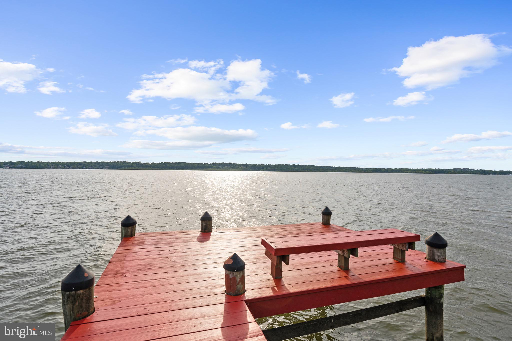 GEORGE THORNE ESTATE - Residential