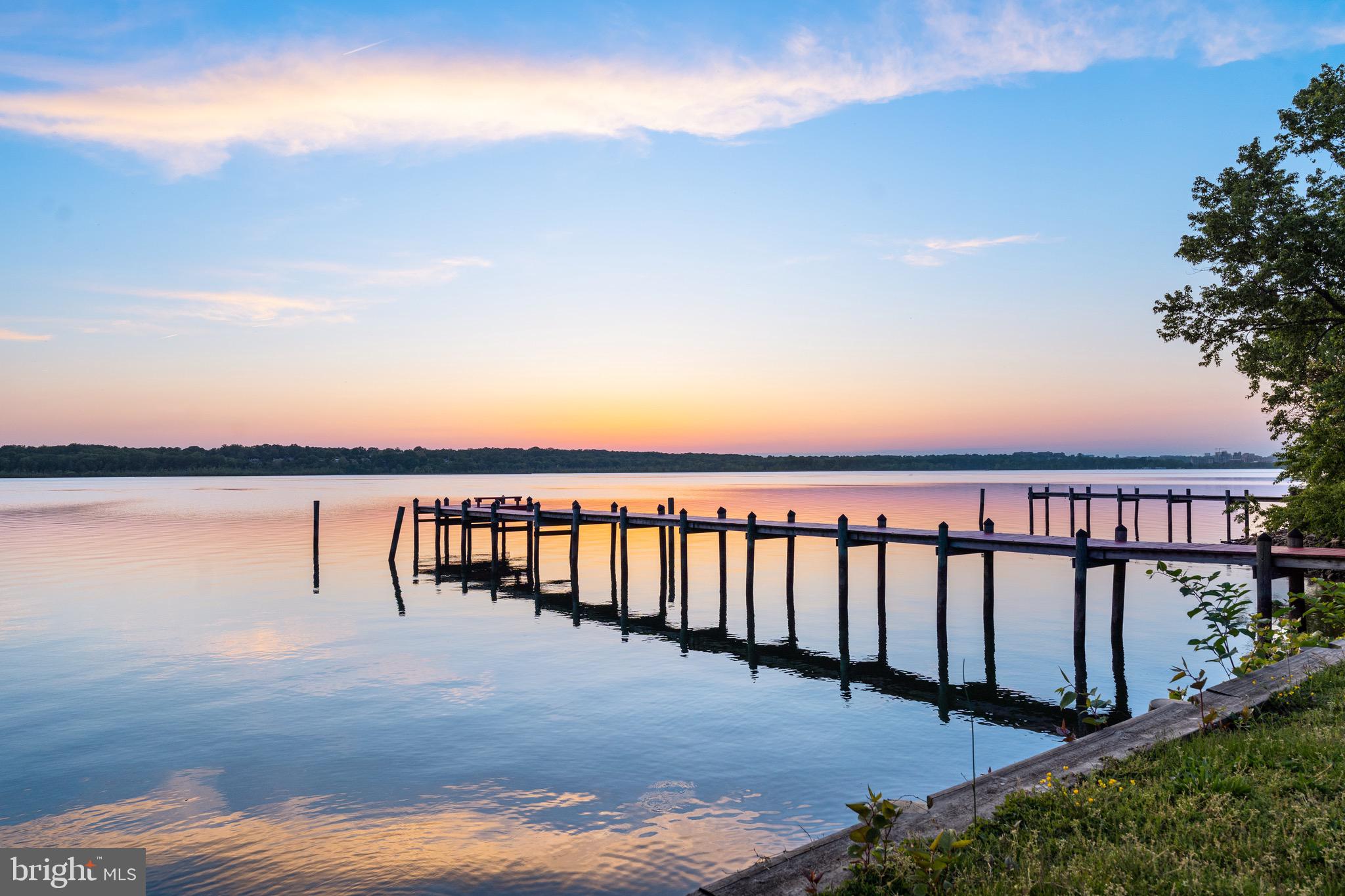 GEORGE THORNE ESTATE - Residential