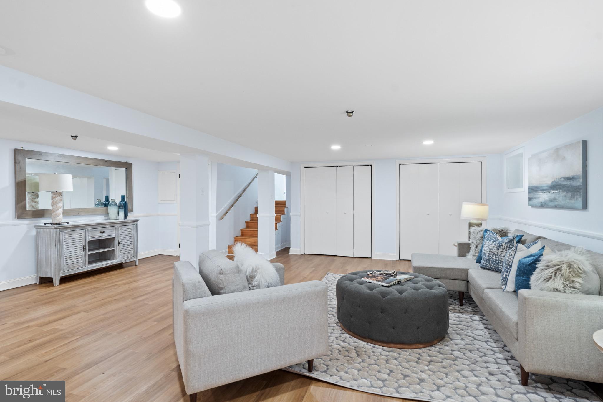 GEORGE THORNE ESTATE - Residential