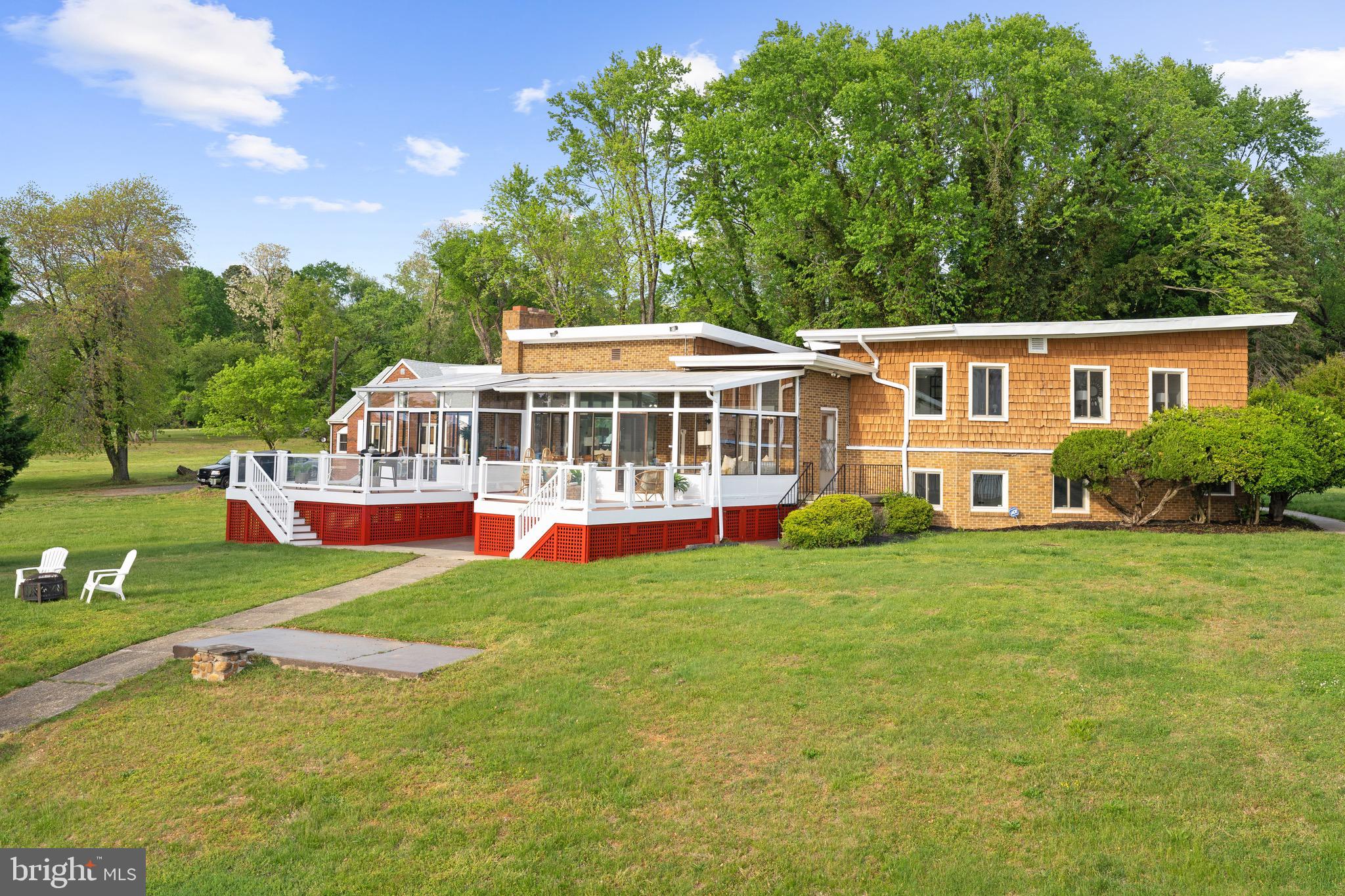 GEORGE THORNE ESTATE - Residential