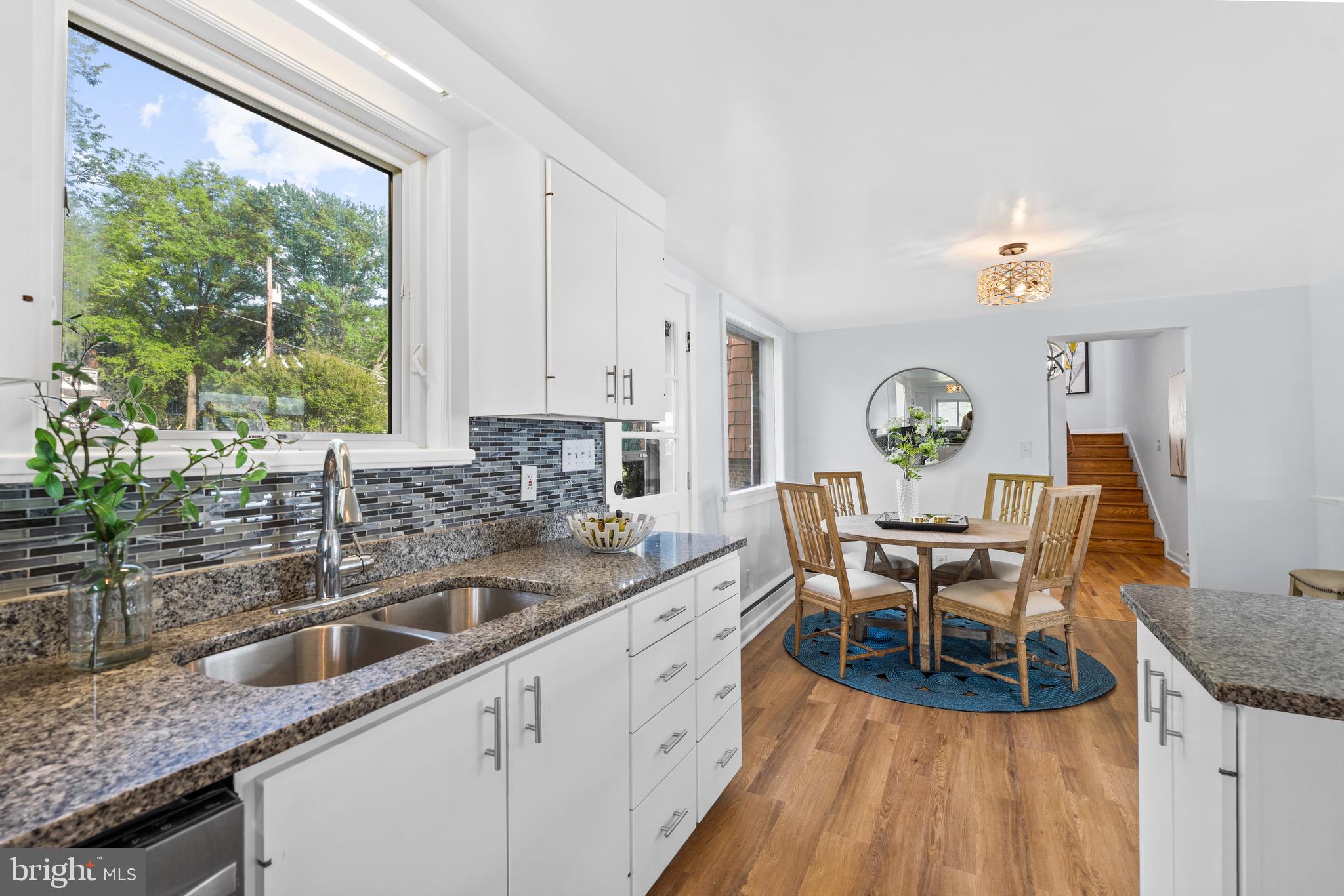 GEORGE THORNE ESTATE - Residential