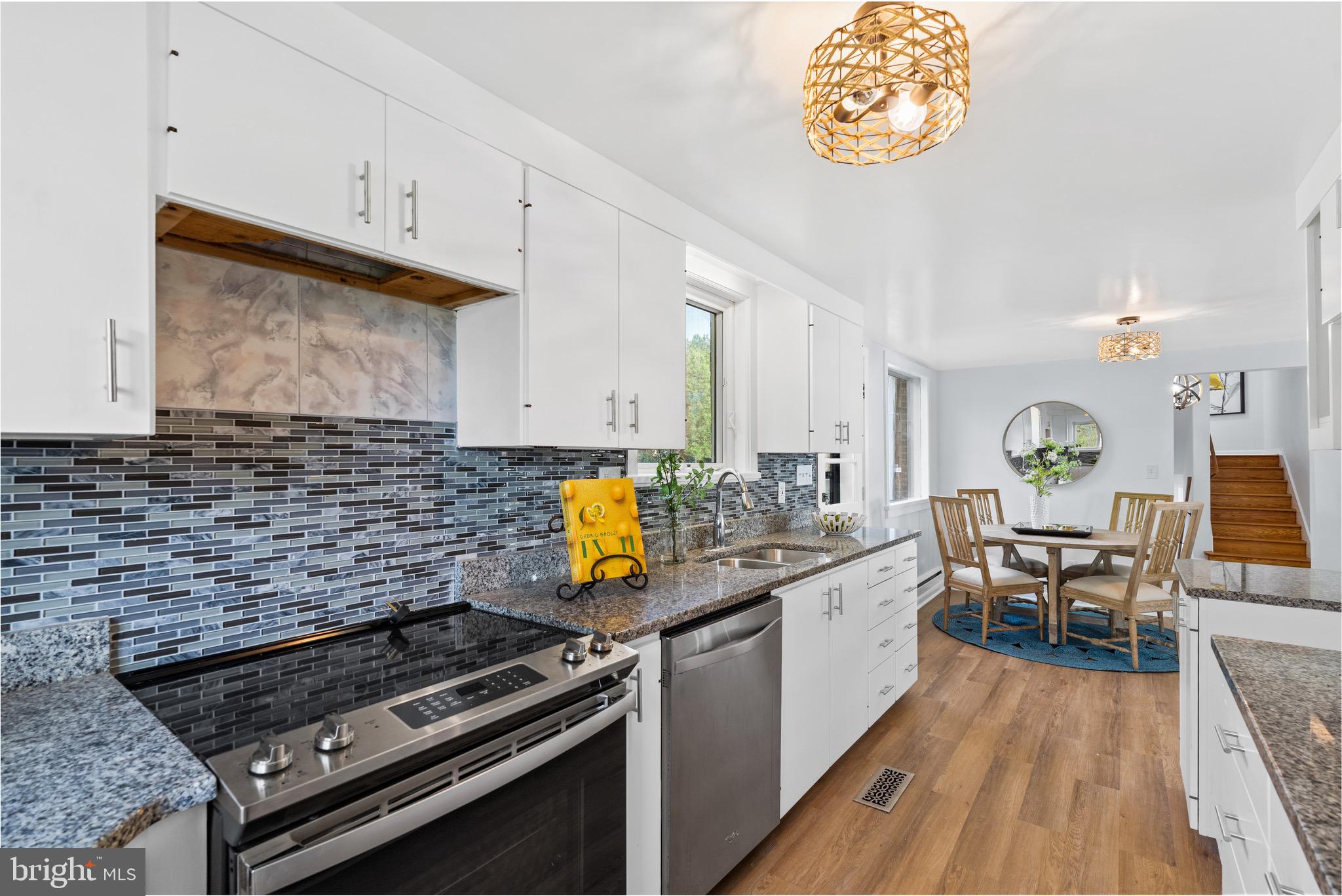 GEORGE THORNE ESTATE - Residential