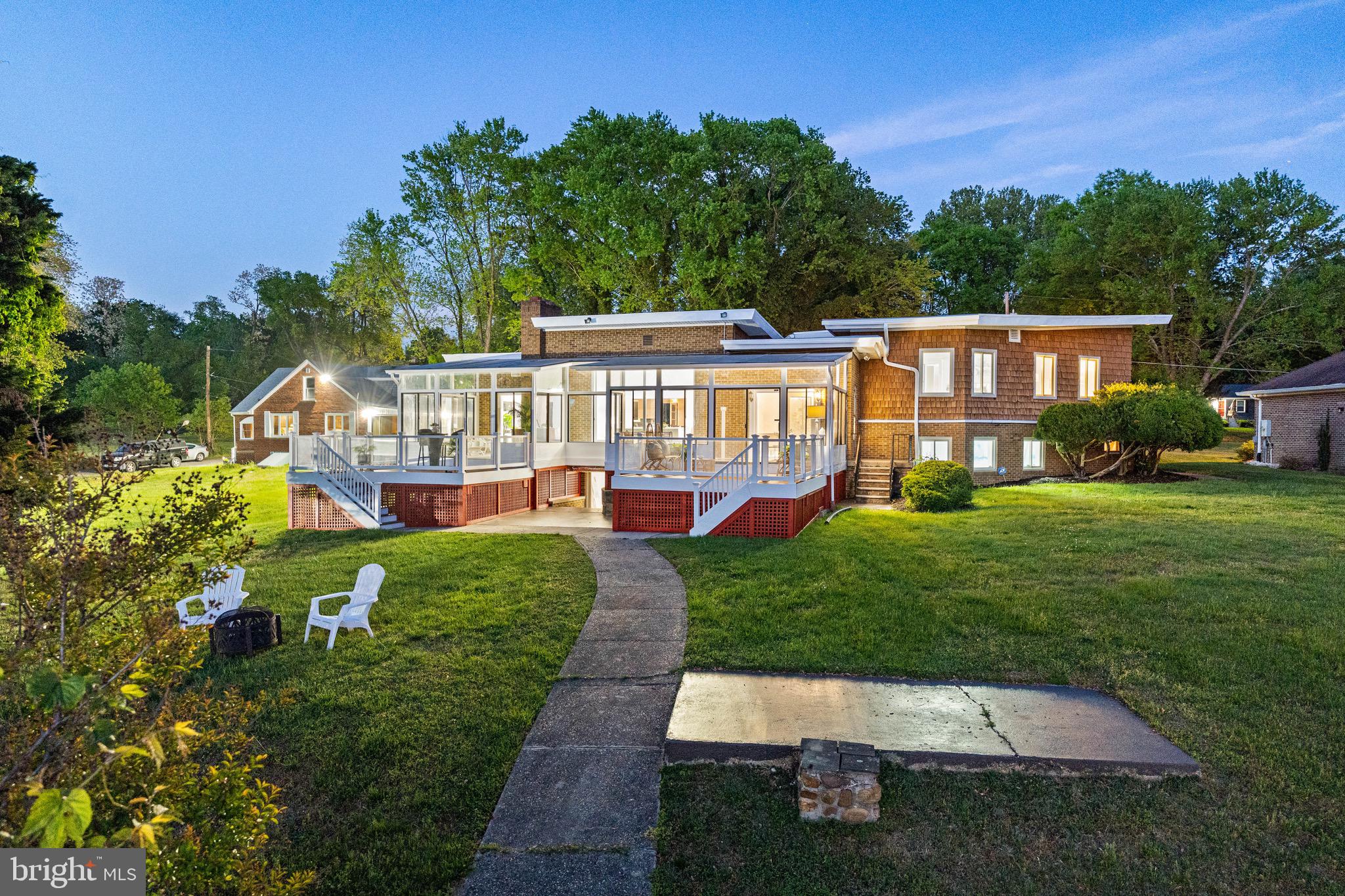 GEORGE THORNE ESTATE - Residential