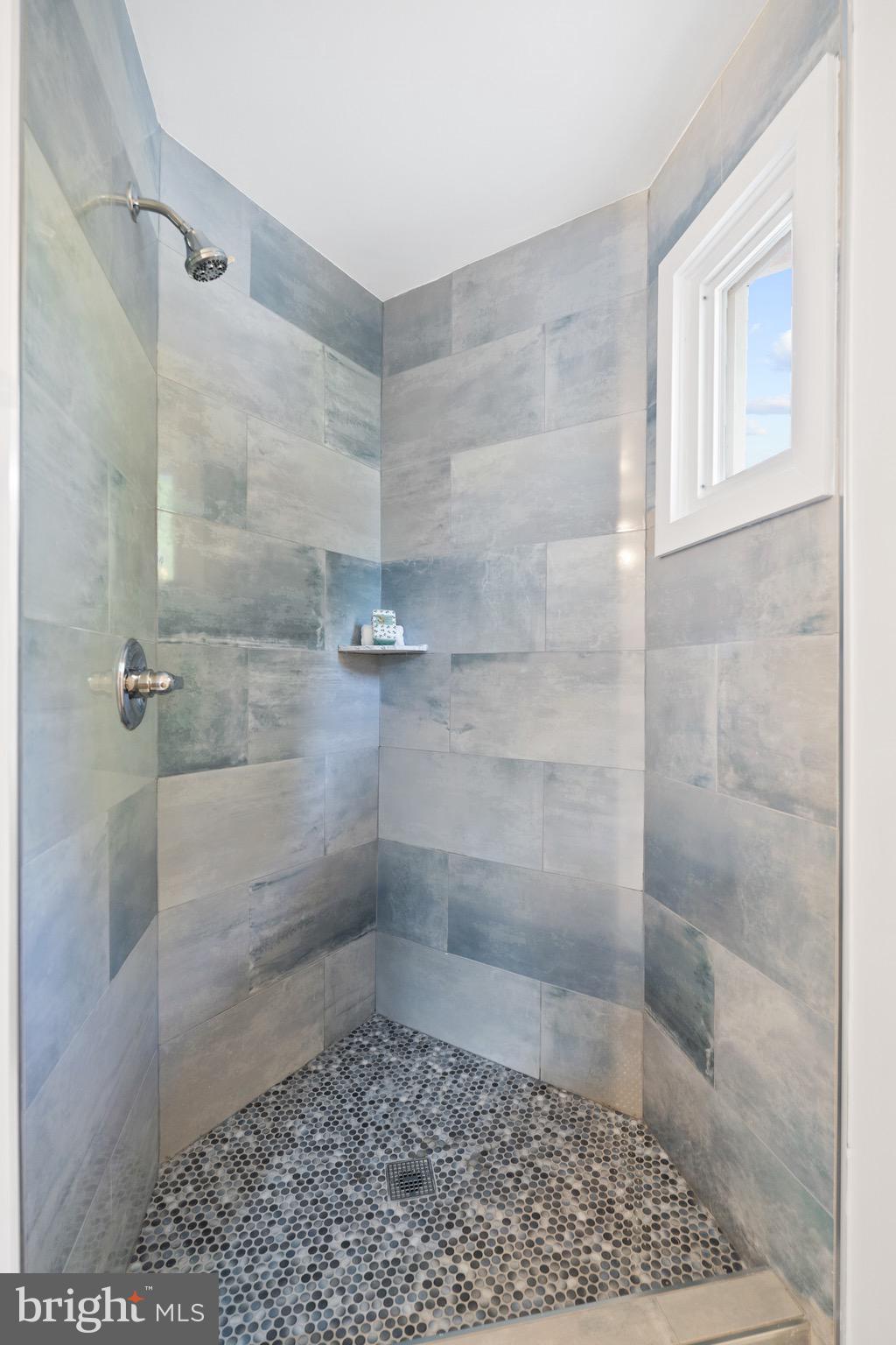 GEORGE THORNE ESTATE - Residential