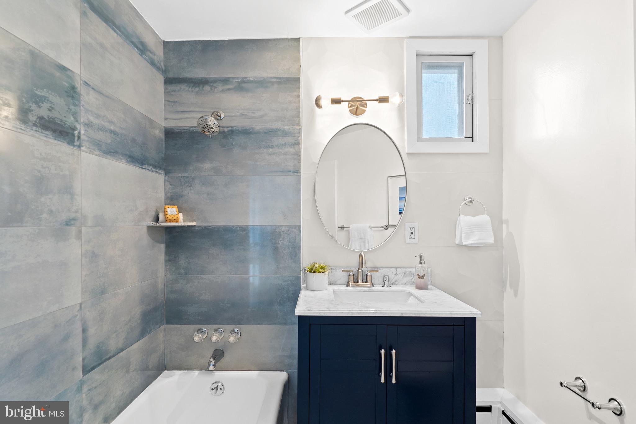 GEORGE THORNE ESTATE - Residential