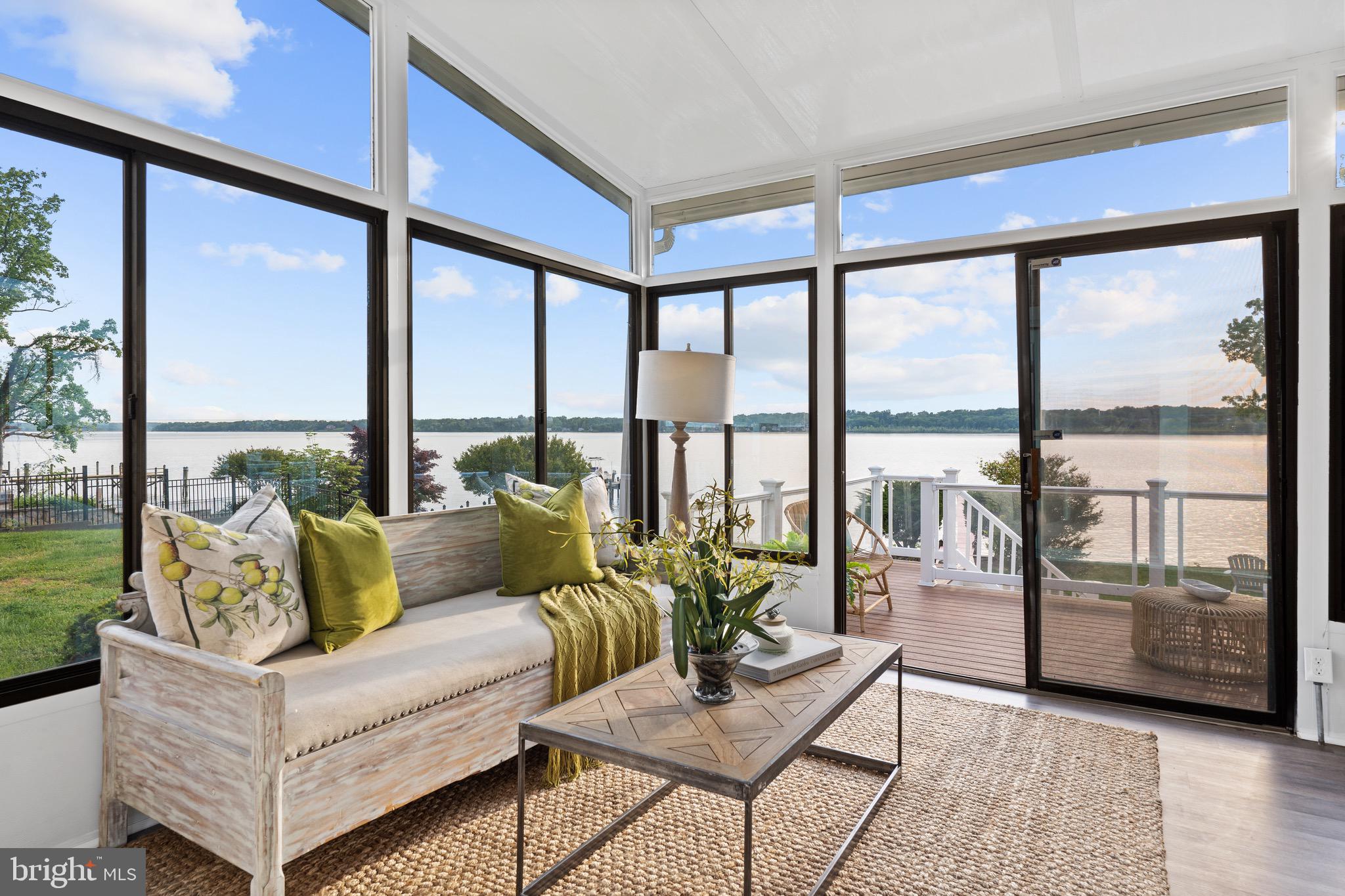 GEORGE THORNE ESTATE - Residential