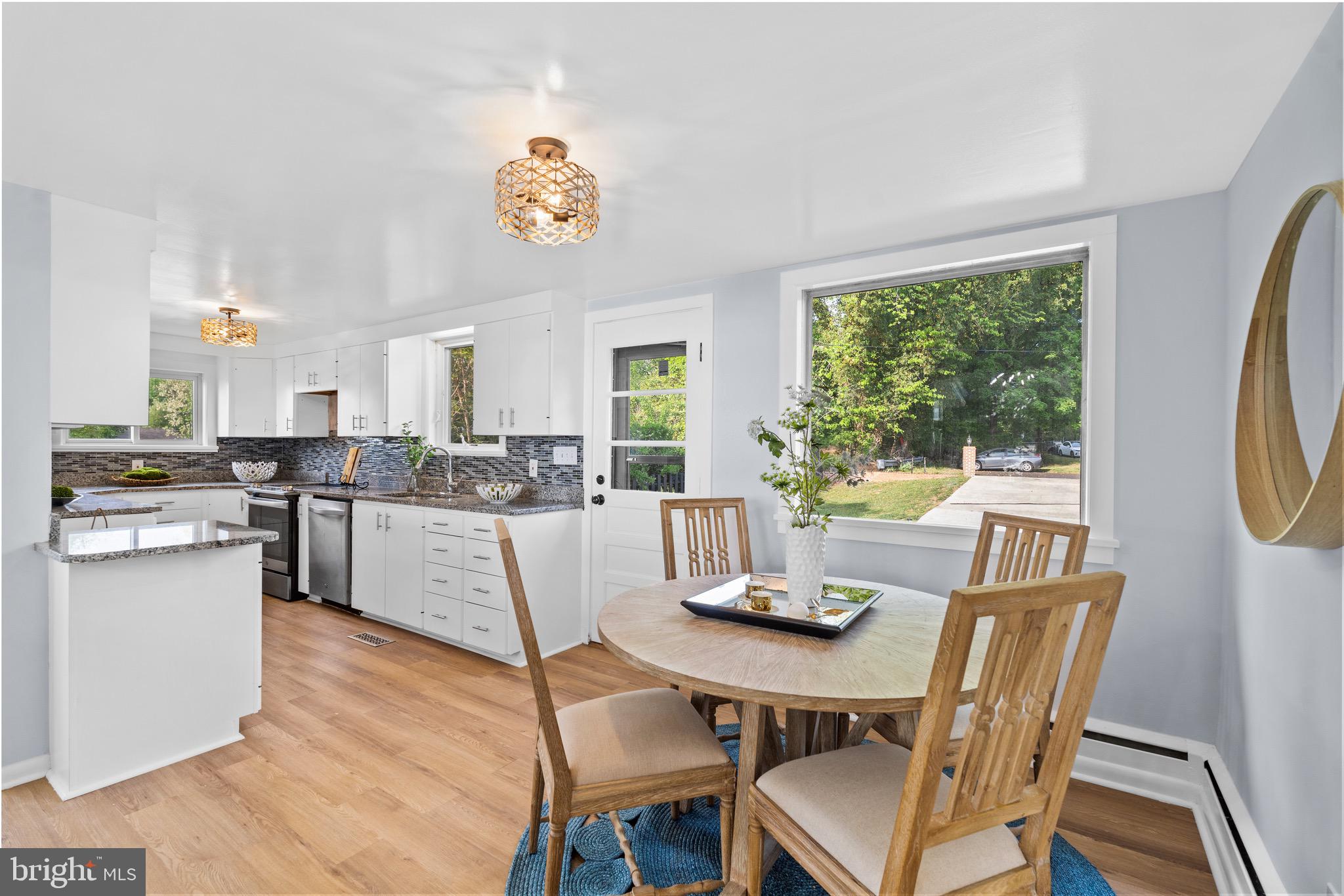 GEORGE THORNE ESTATE - Residential