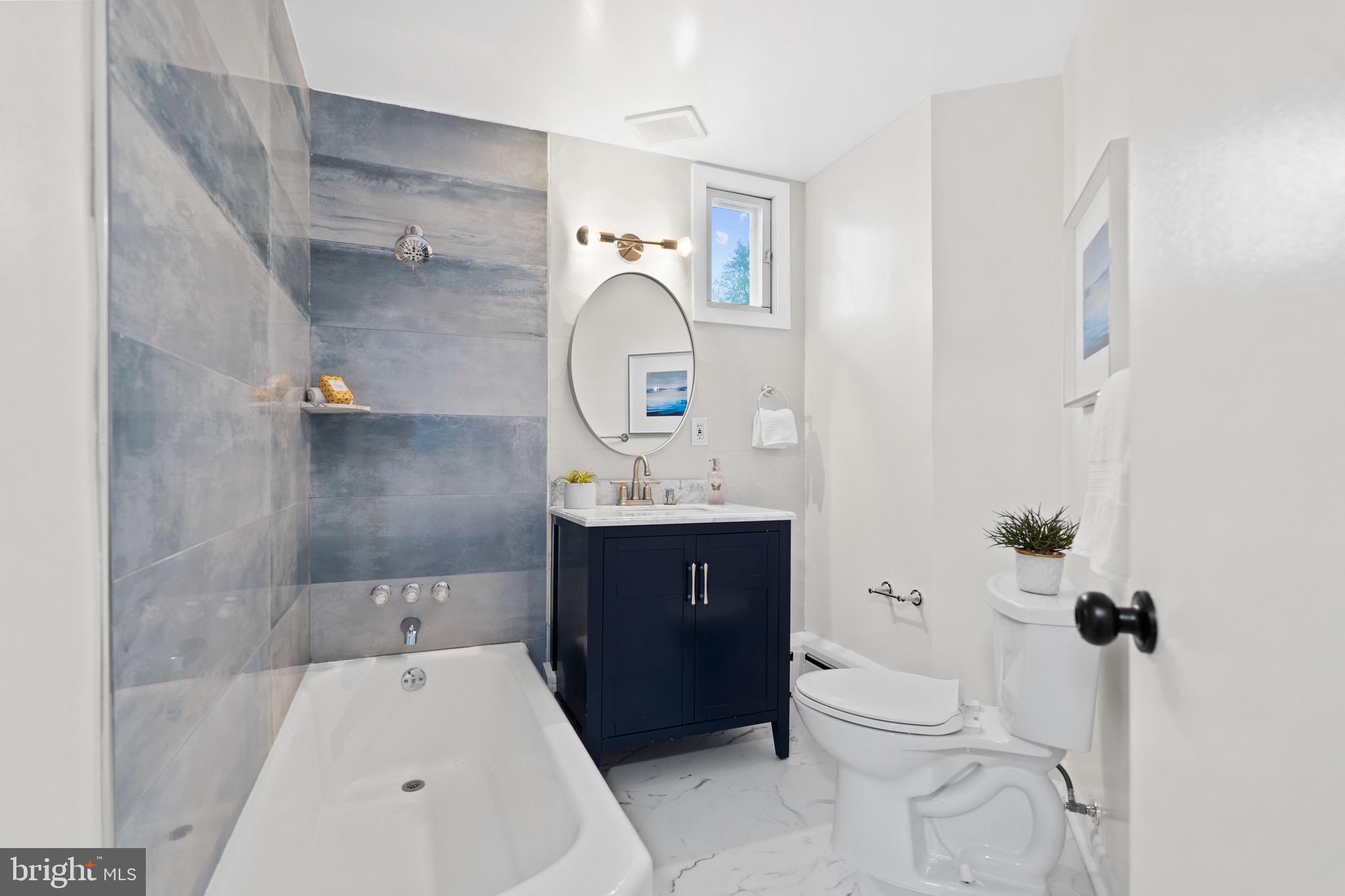 GEORGE THORNE ESTATE - Residential