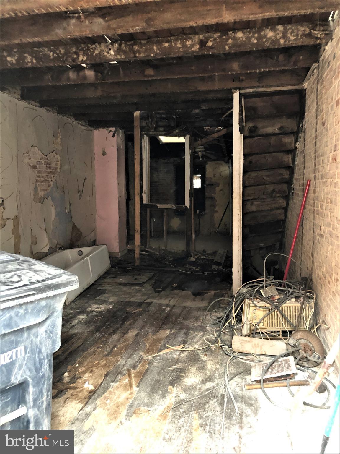 PIGTOWN - Residential