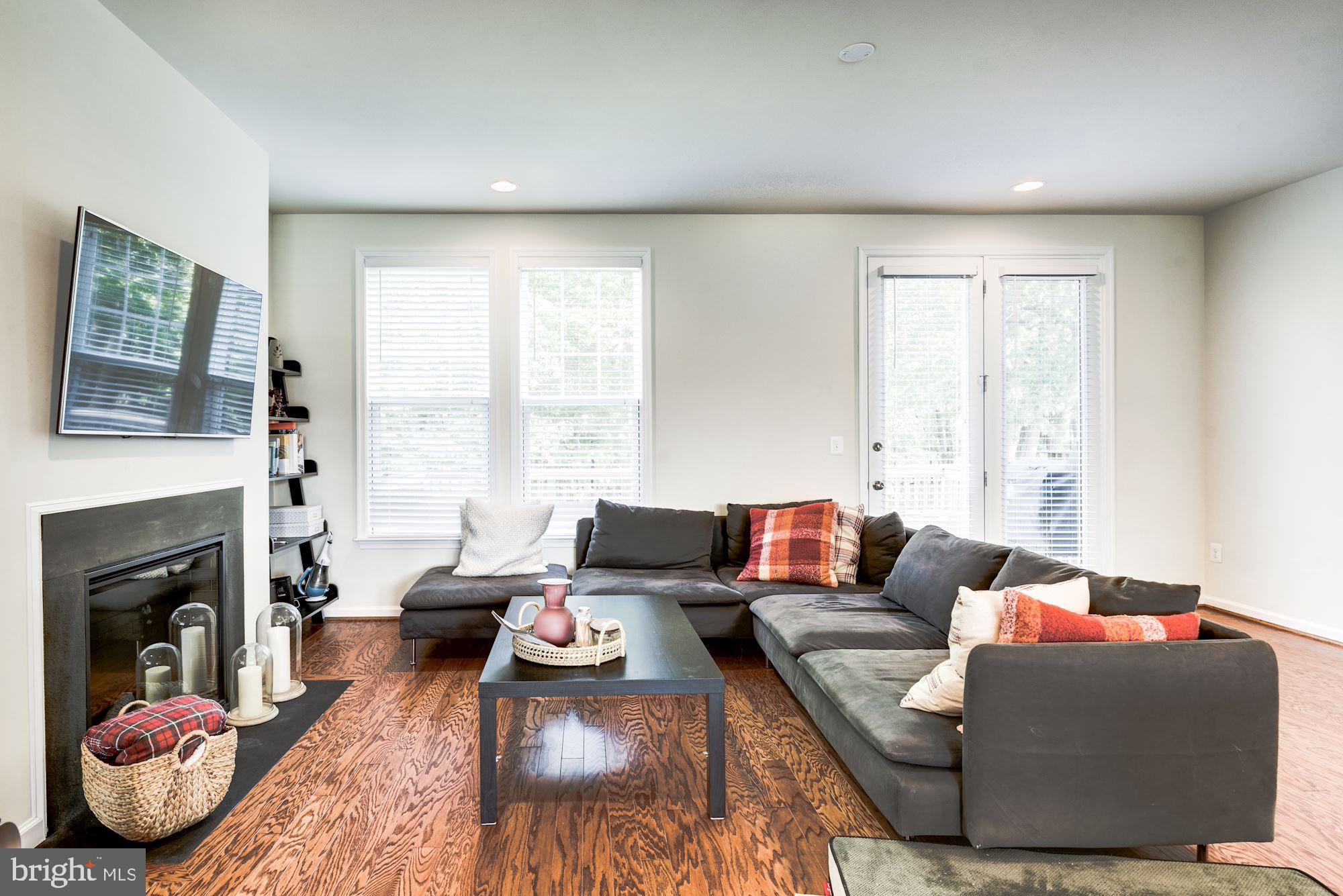 FIELDSTONE - Residential Lease