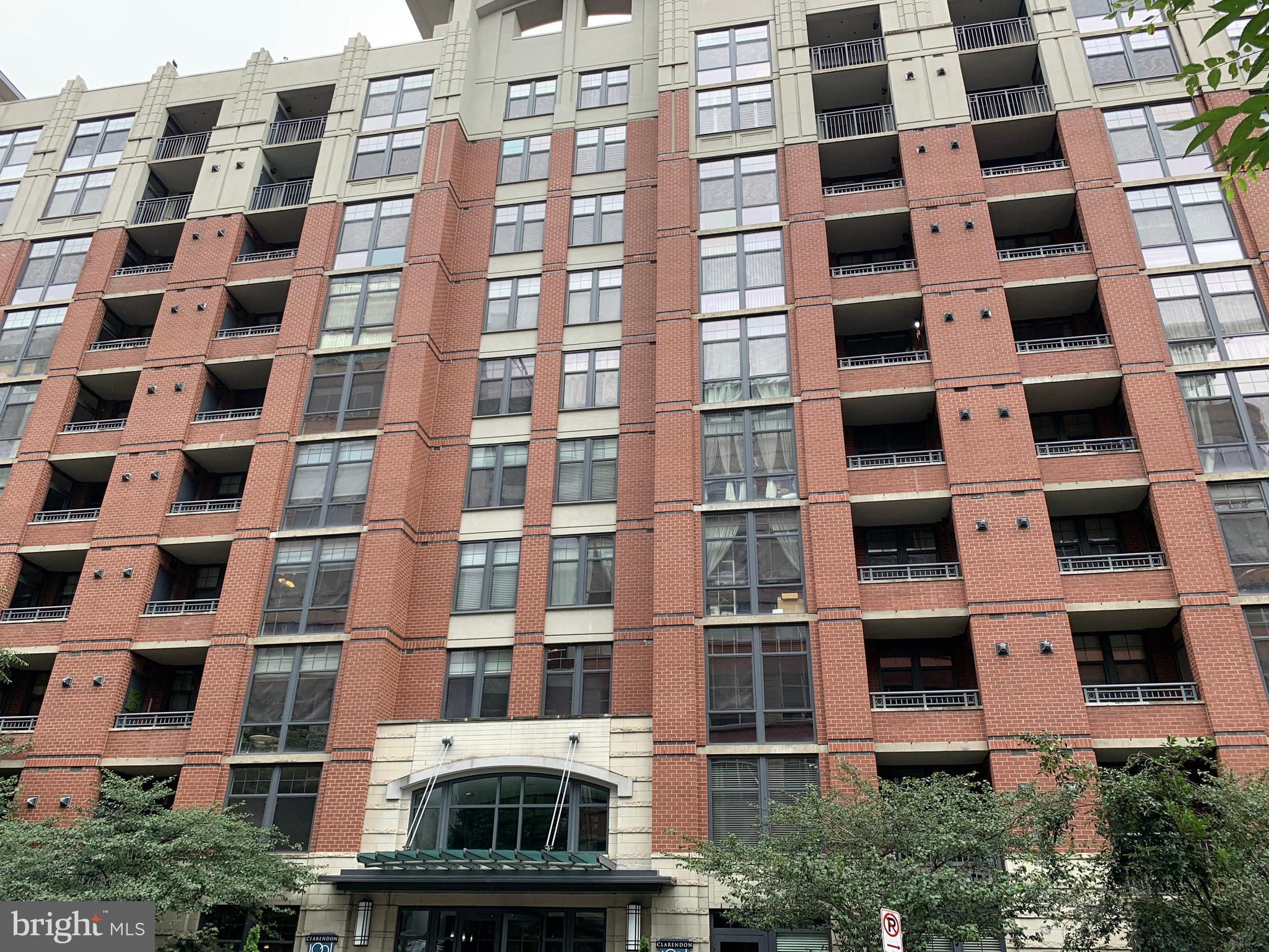 CLARENDON 1021 - Residential