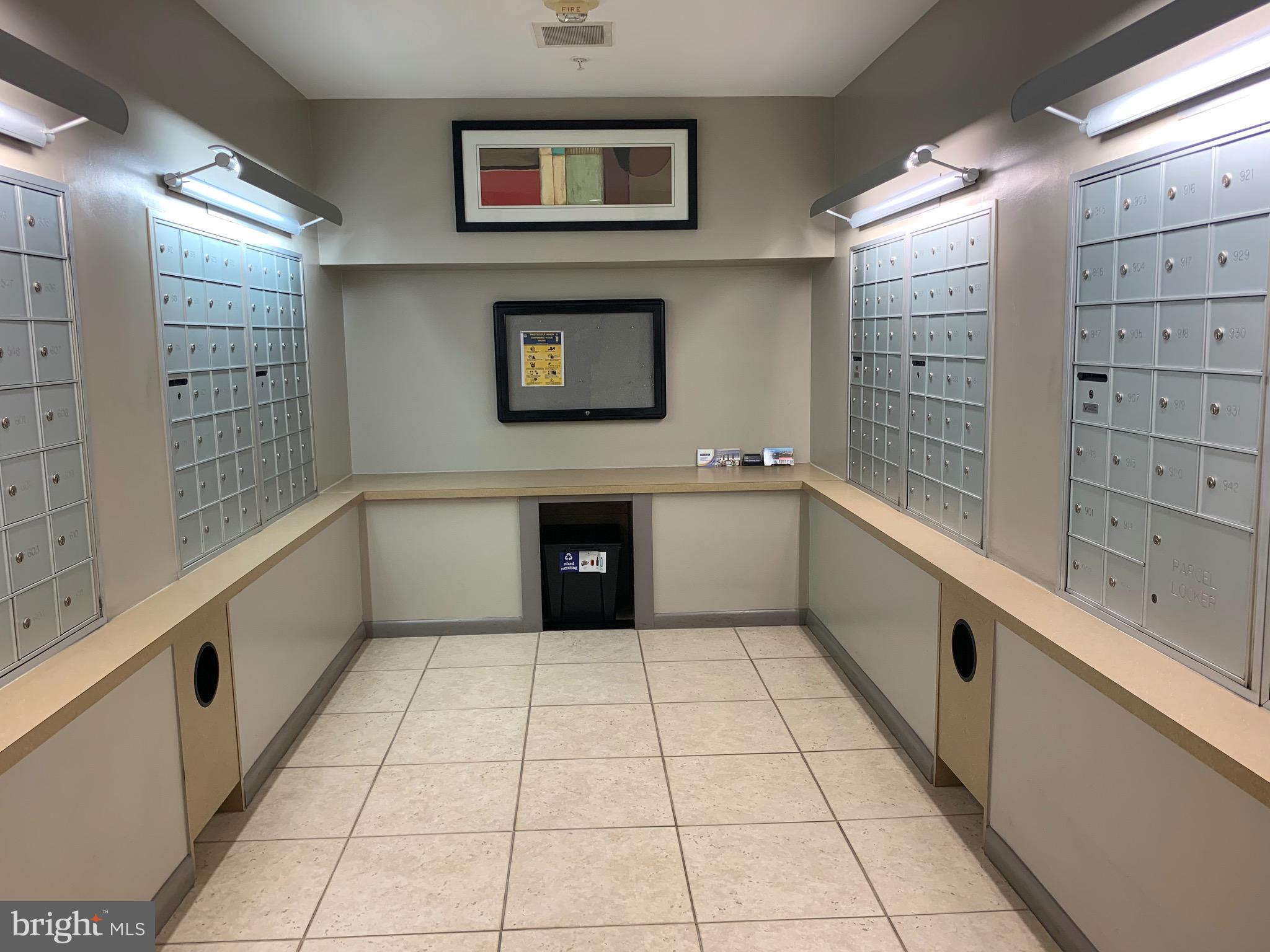 CLARENDON 1021 - Residential