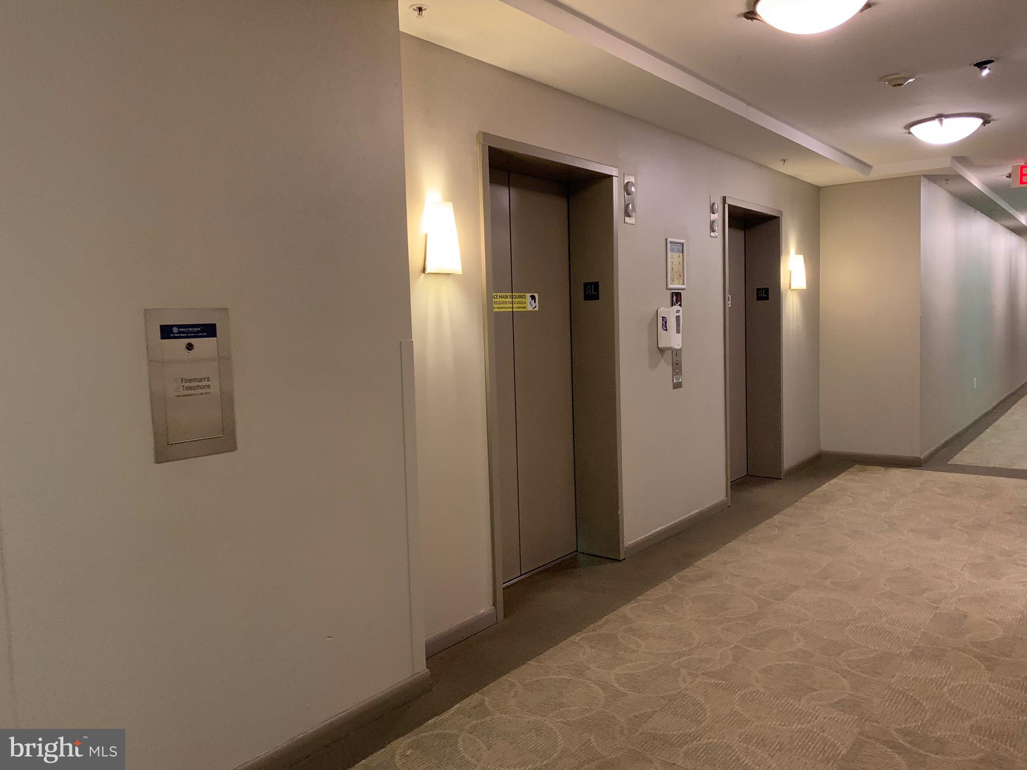 CLARENDON 1021 - Residential