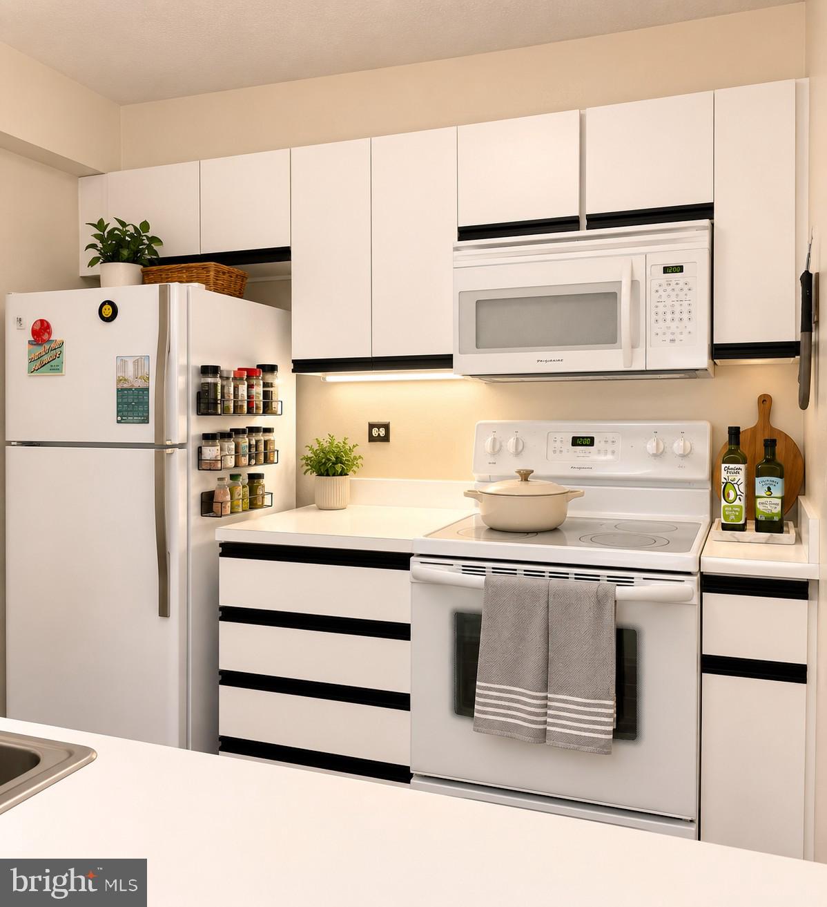 233 S 6TH STREET 303A