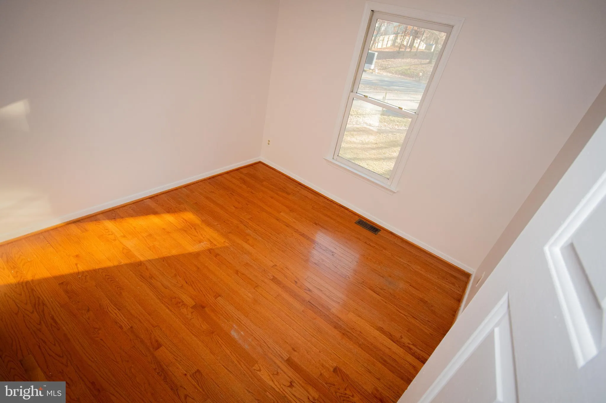 Stafford, Virginia 22556, United States, 5 Bedrooms Bedrooms, ,3 BathroomsBathrooms,Residential,Contingent,29877