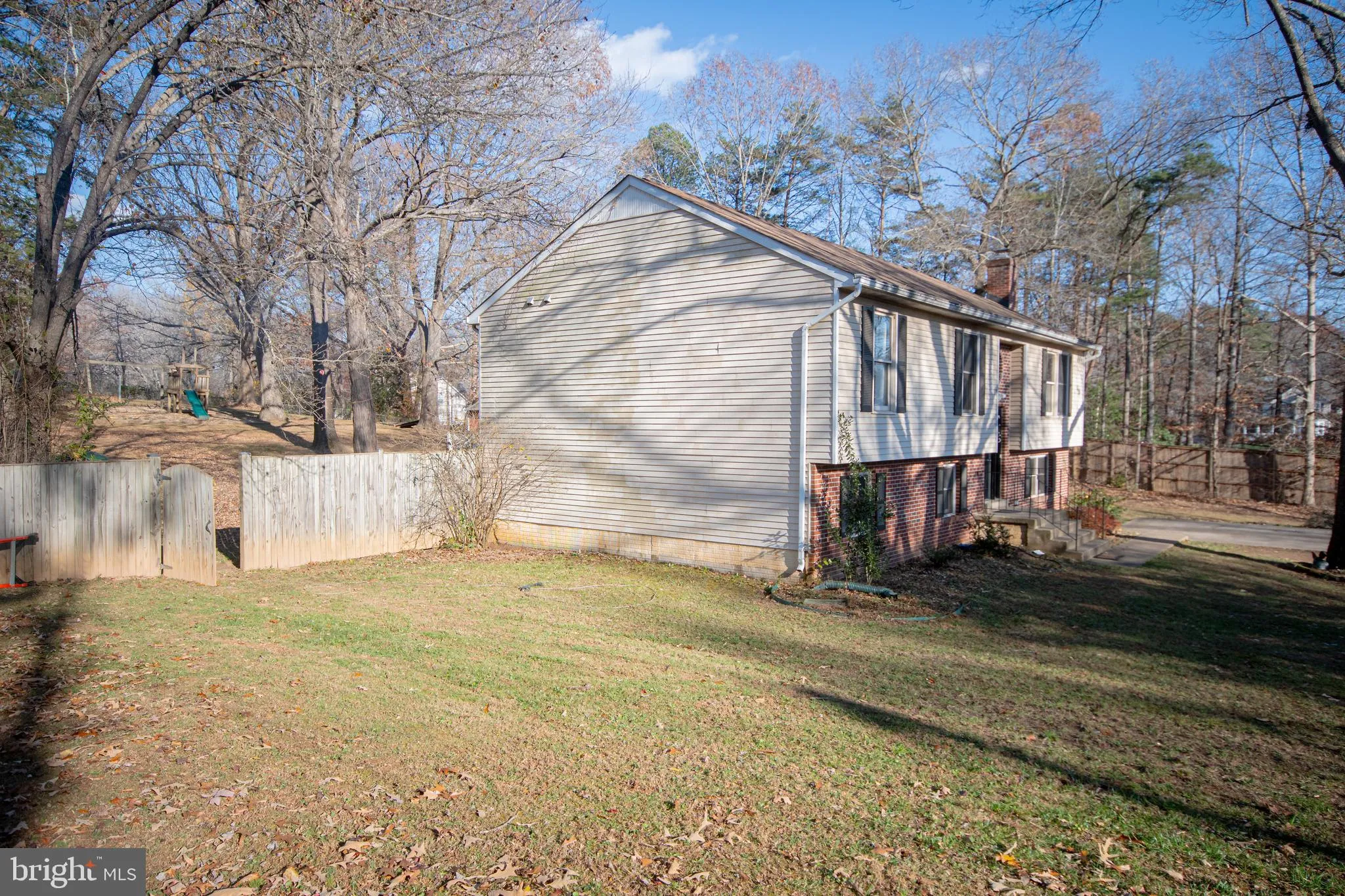 Stafford, Virginia 22556, United States, 5 Bedrooms Bedrooms, ,3 BathroomsBathrooms,Residential,Contingent,29877