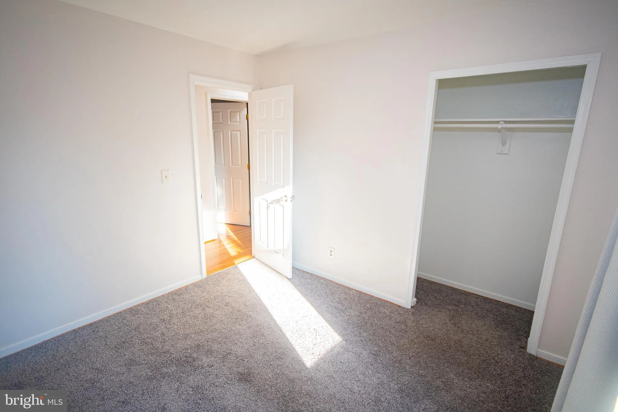 Stafford, Virginia 22556, United States, 5 Bedrooms Bedrooms, ,3 BathroomsBathrooms,Residential,Contingent,29877