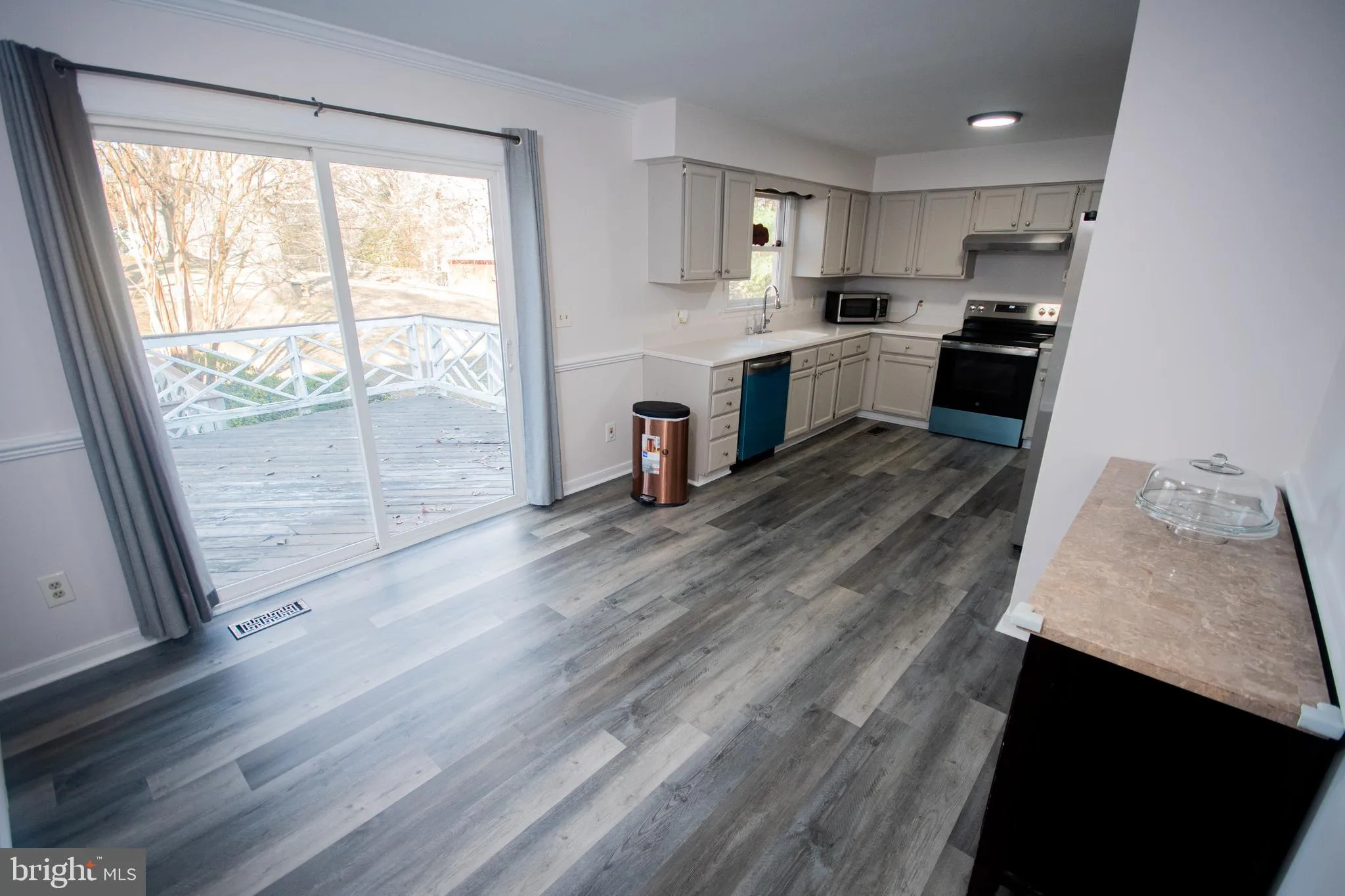 Stafford, Virginia 22556, United States, 5 Bedrooms Bedrooms, ,3 BathroomsBathrooms,Residential,Contingent,29877