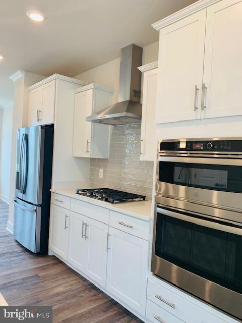 CROWN FARM - Residential