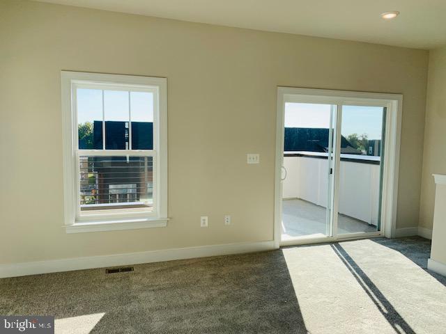 CROWN FARM - Residential