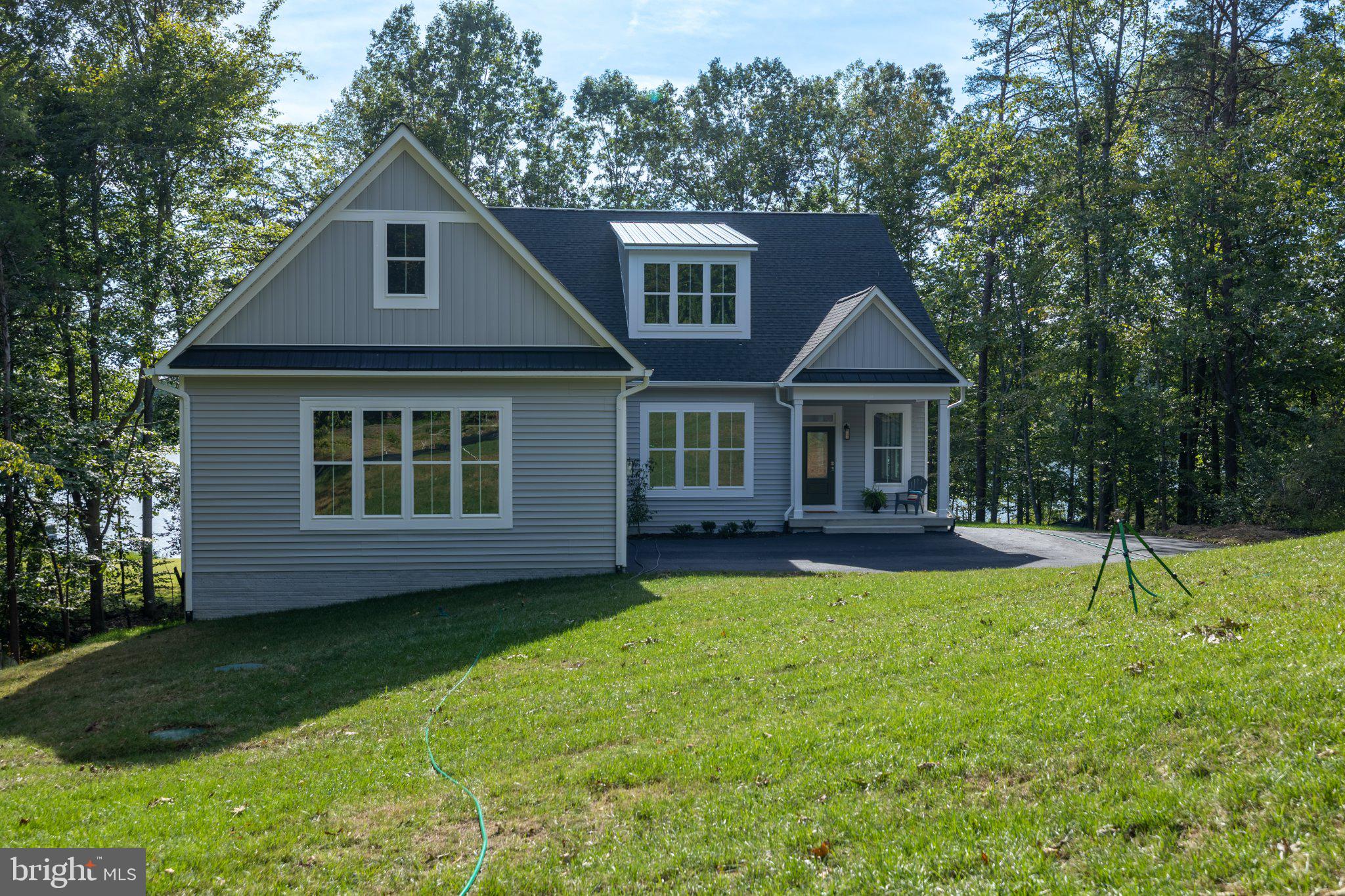 6514 WINSTON LANE