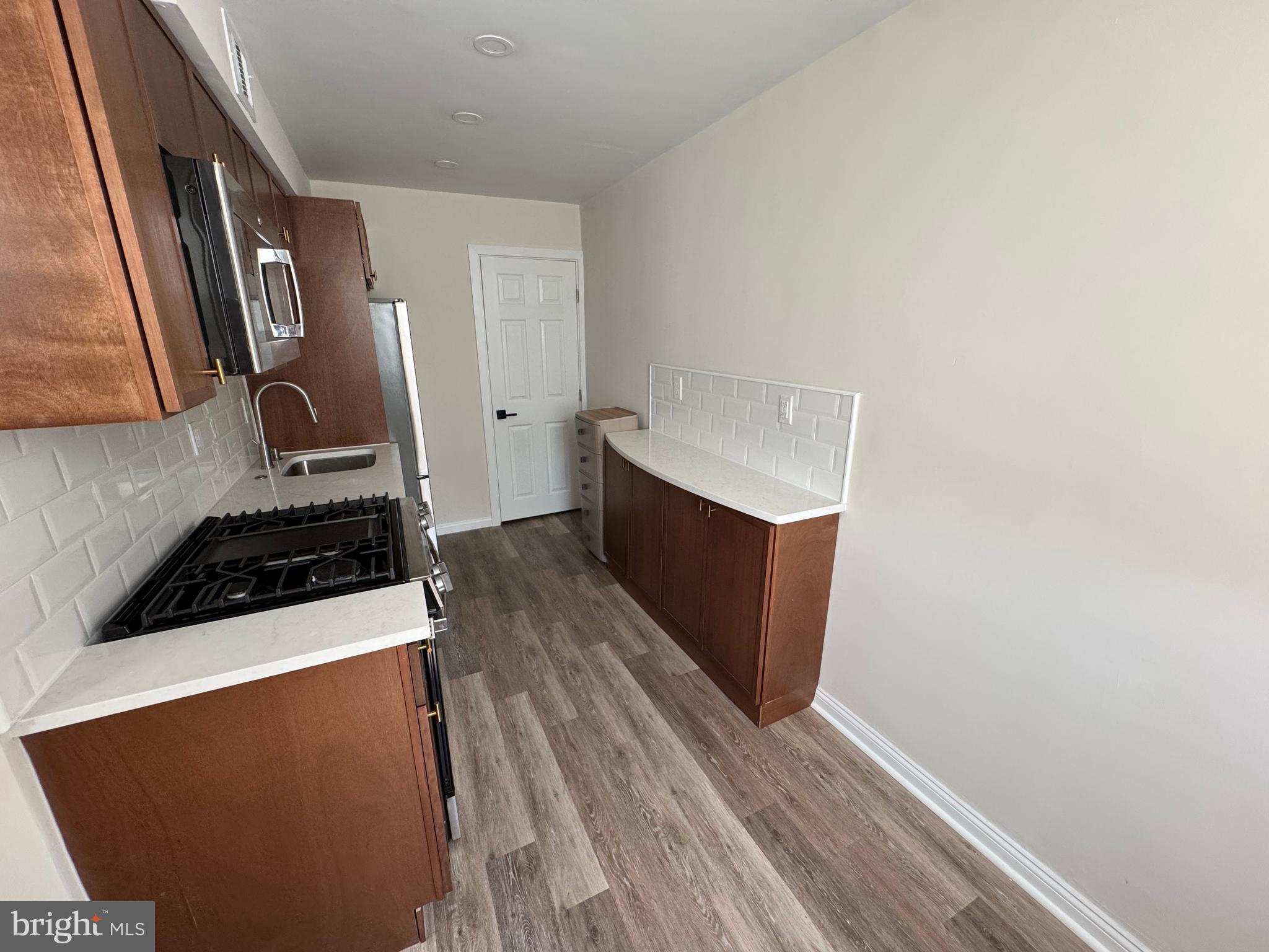 PHILADELPHIA (SOUTHWEST) - Residential