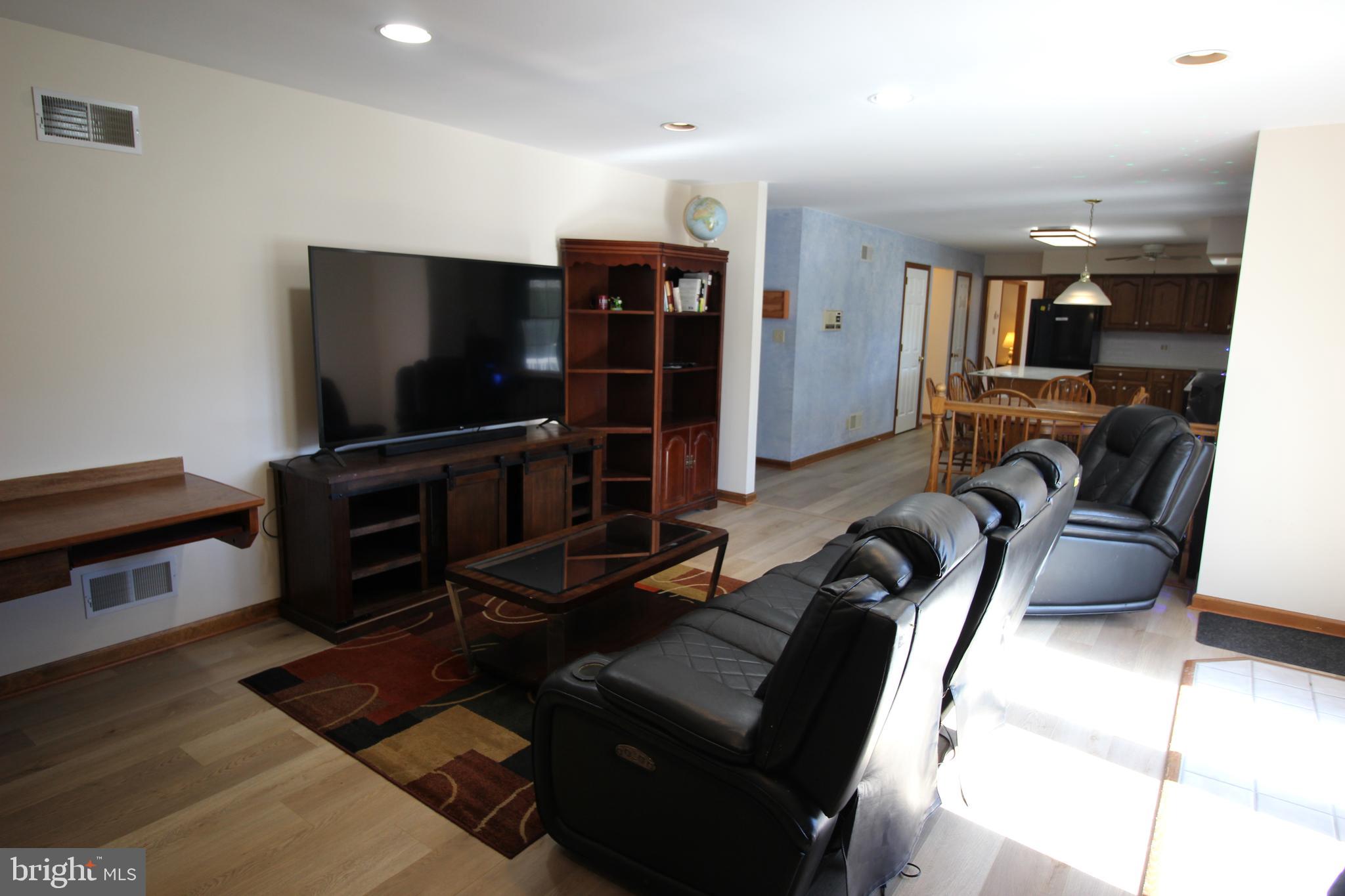 GOLFVIEW - Residential Lease