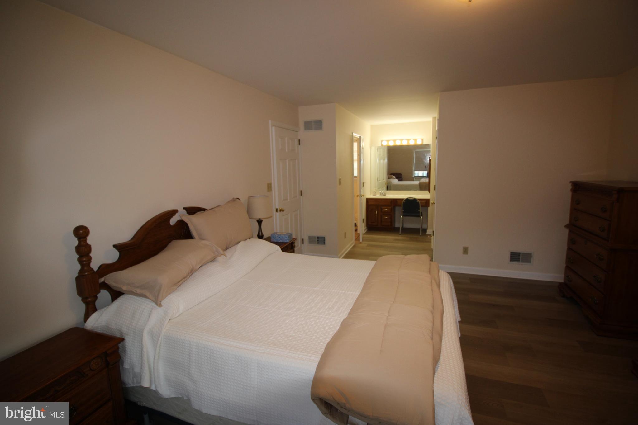 GOLFVIEW - Residential Lease