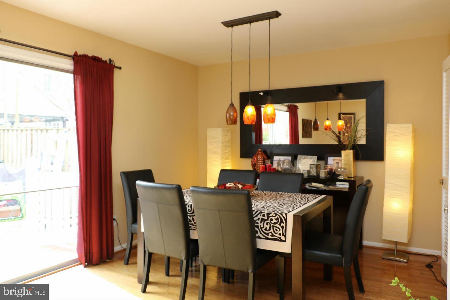 5422 CROWS NEST COURT