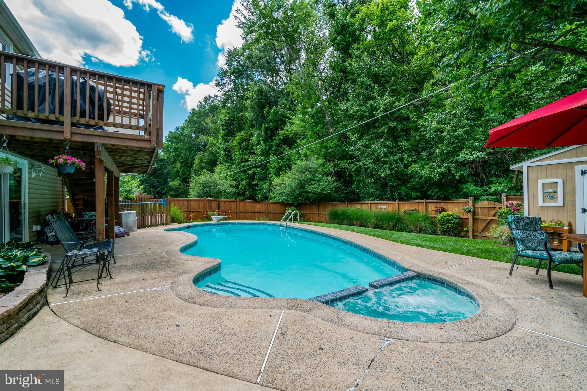 13004 MAPLE VIEW LANE