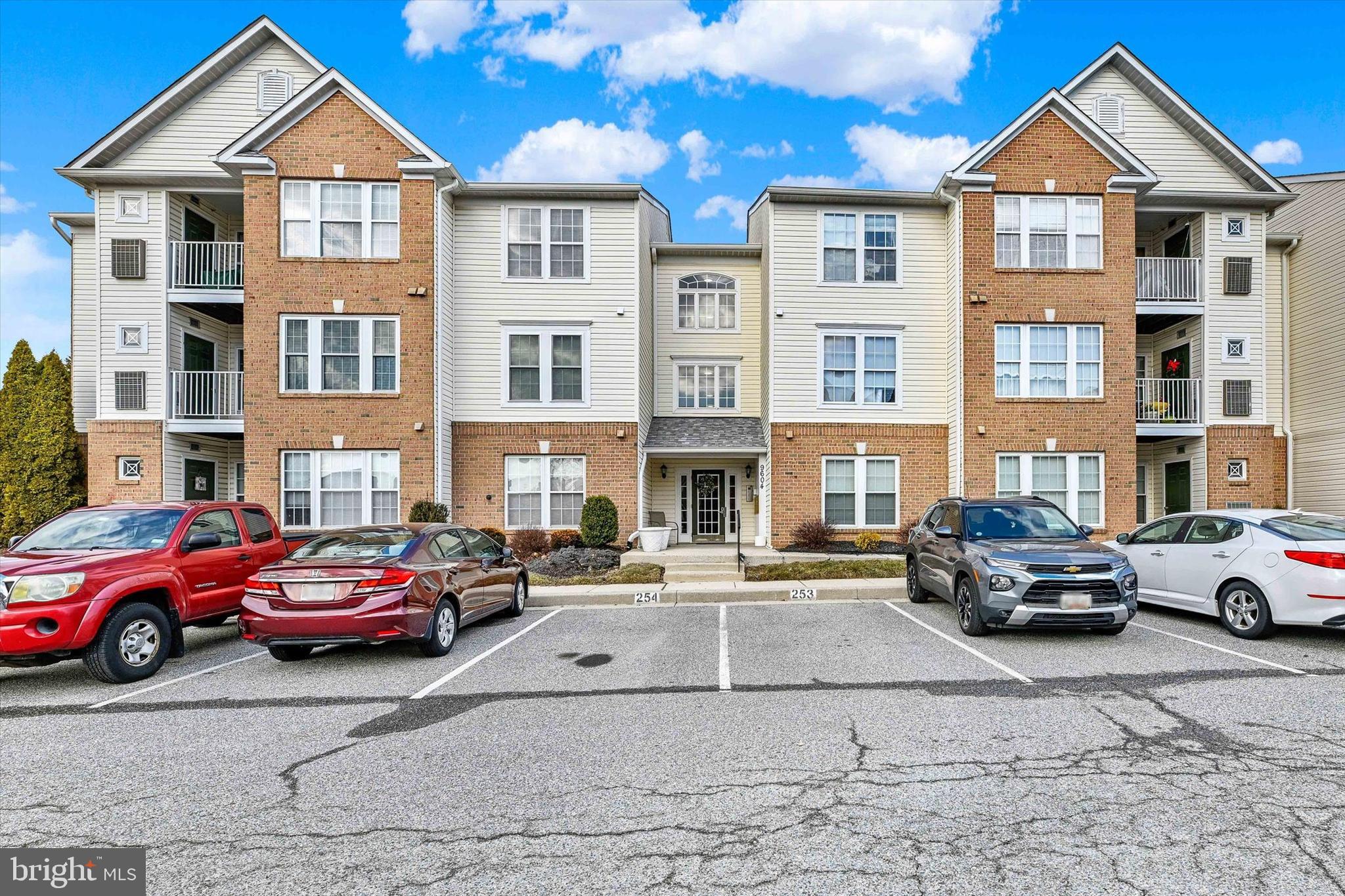 PERRY HALL FARMS GARDEN CONDOS - Residential