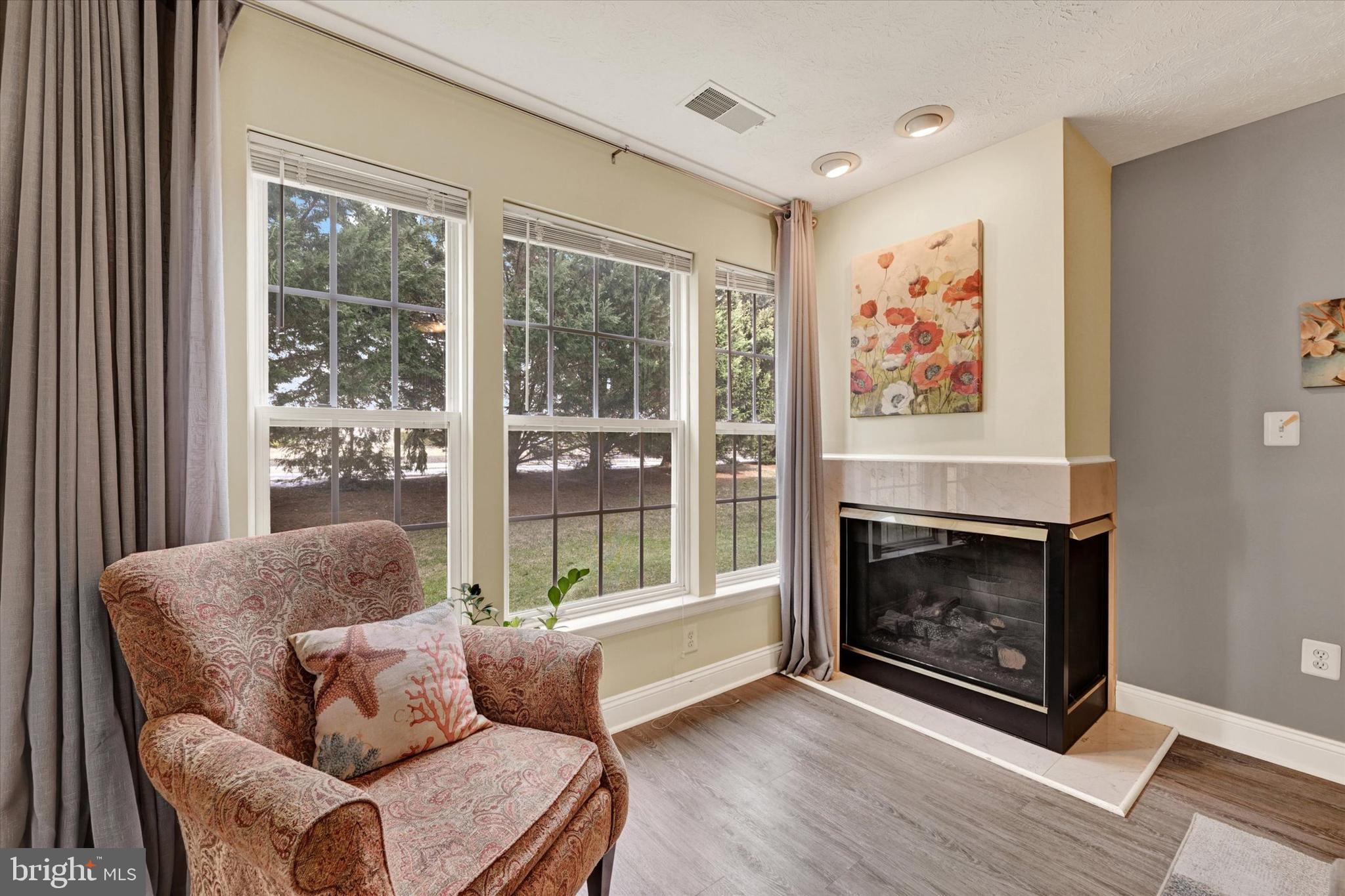 PERRY HALL FARMS GARDEN CONDOS - Residential