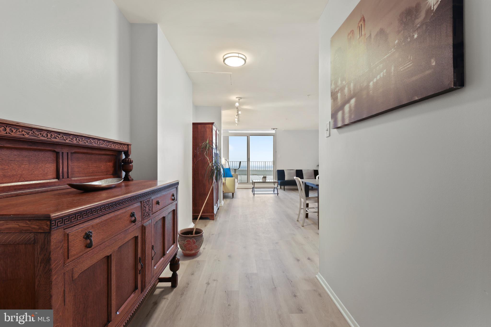 PENTHOUSE CONDOMINIUMS - Residential Lease