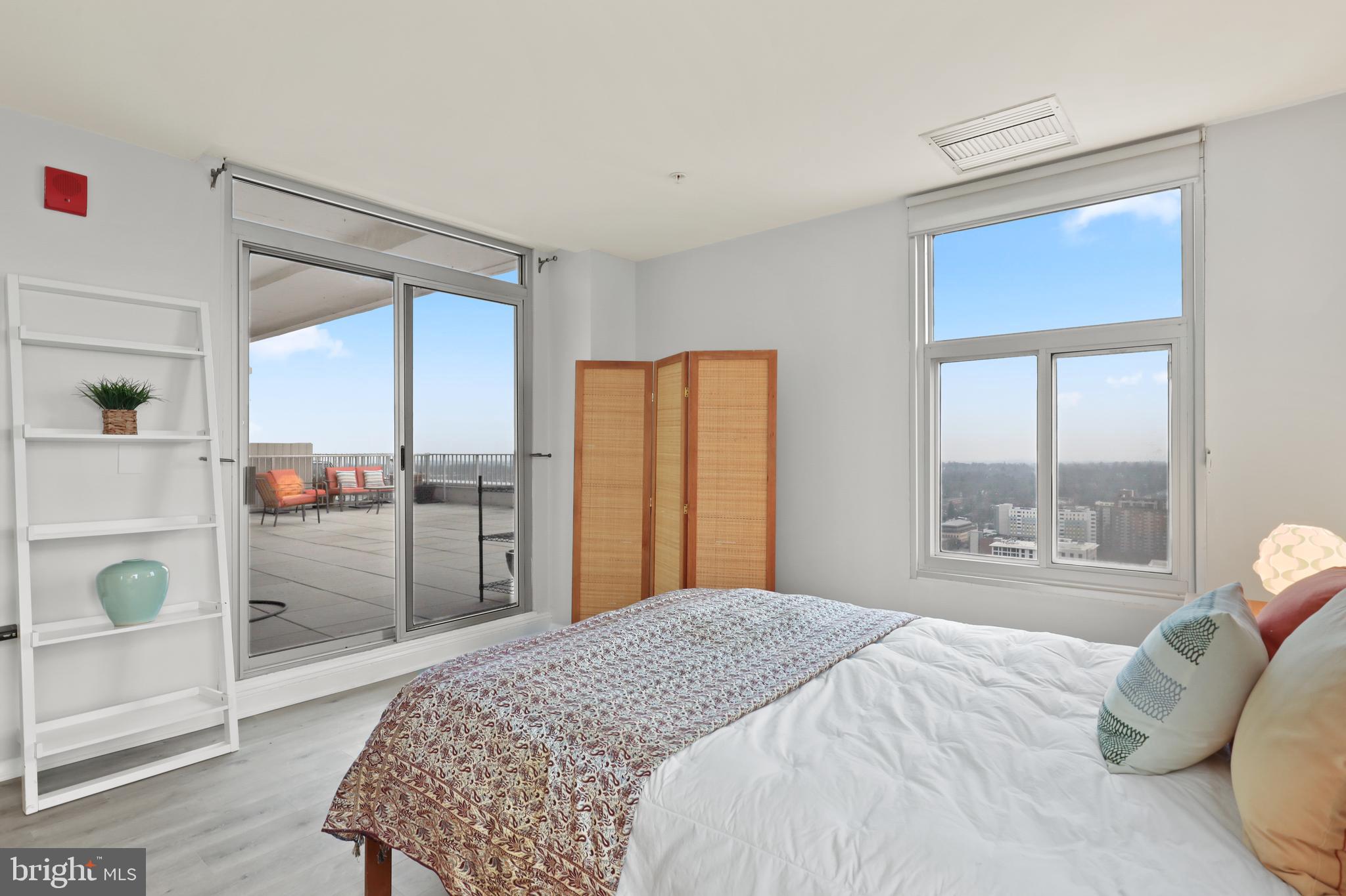 PENTHOUSE CONDOMINIUMS - Residential Lease