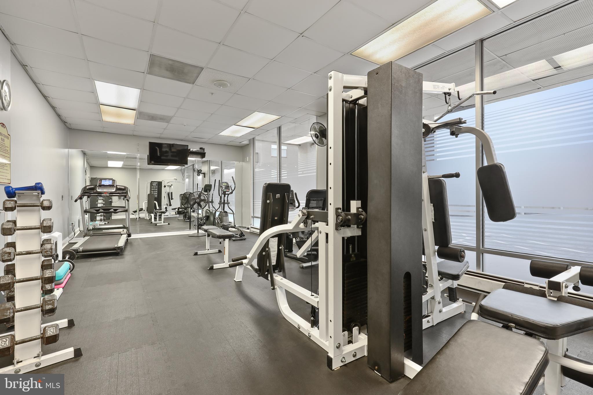 PENTHOUSE CONDOMINIUMS - Residential Lease