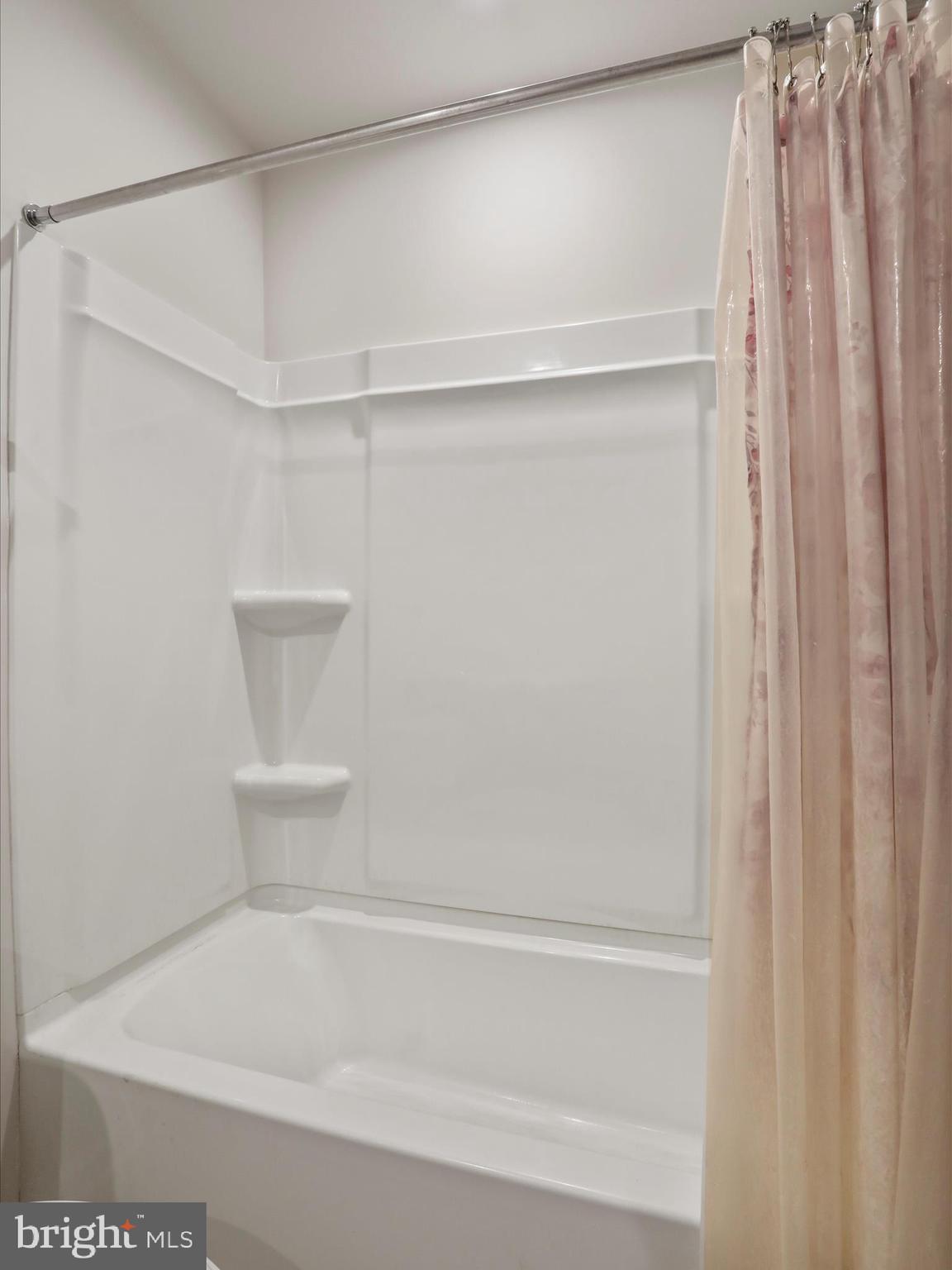 THE LAKES AT MARTINSBURG - Residential