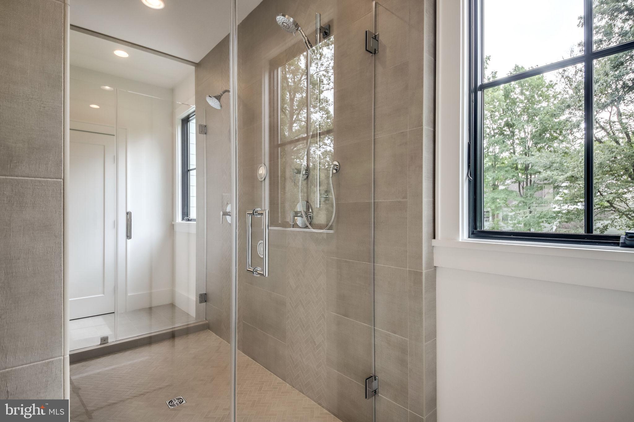 HANSBOROUGH - Residential