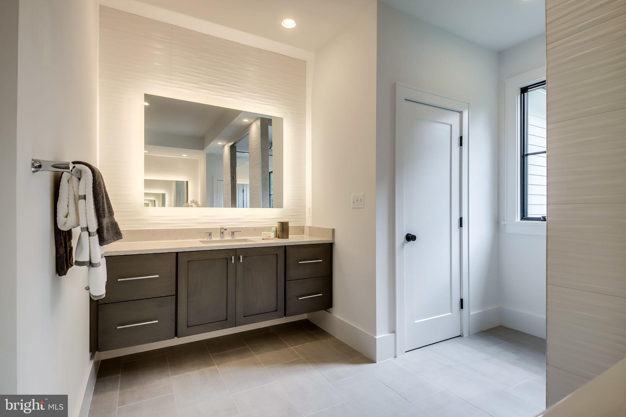 HANSBOROUGH - Residential