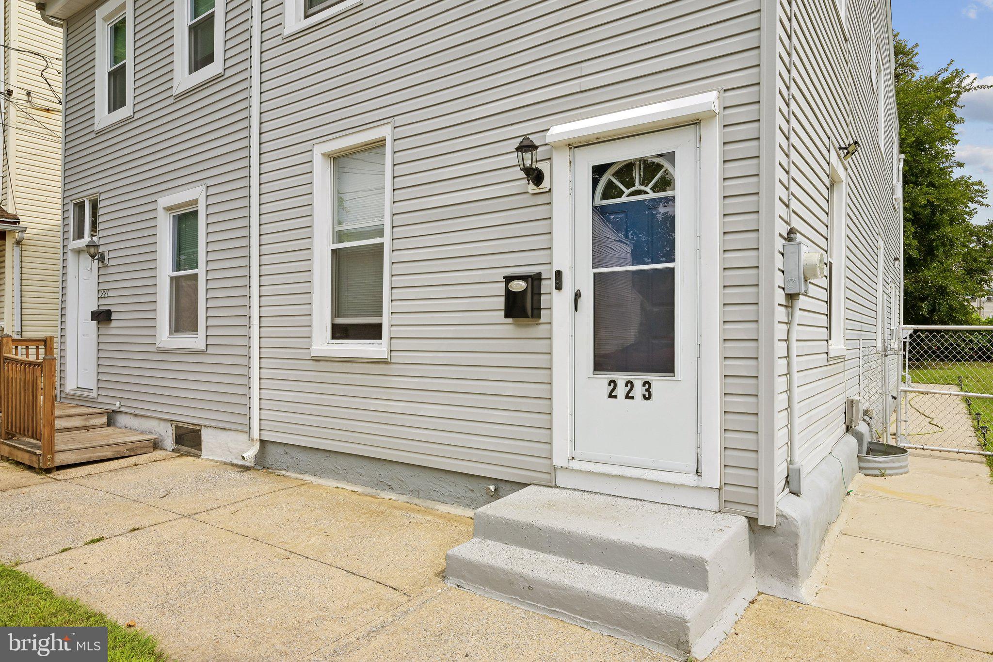 223 HUDSON STREET
