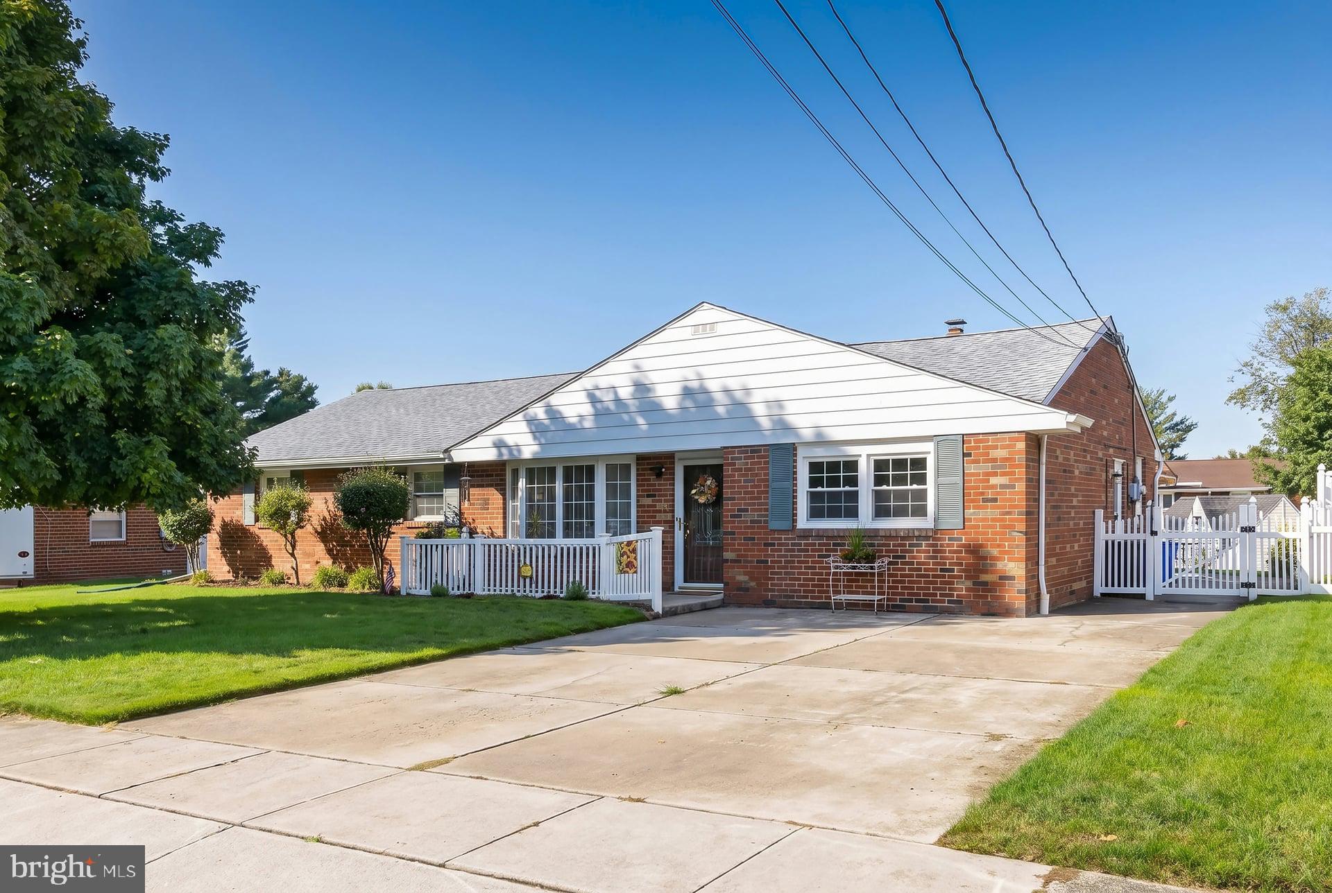 157 S SCHOOL STREET
