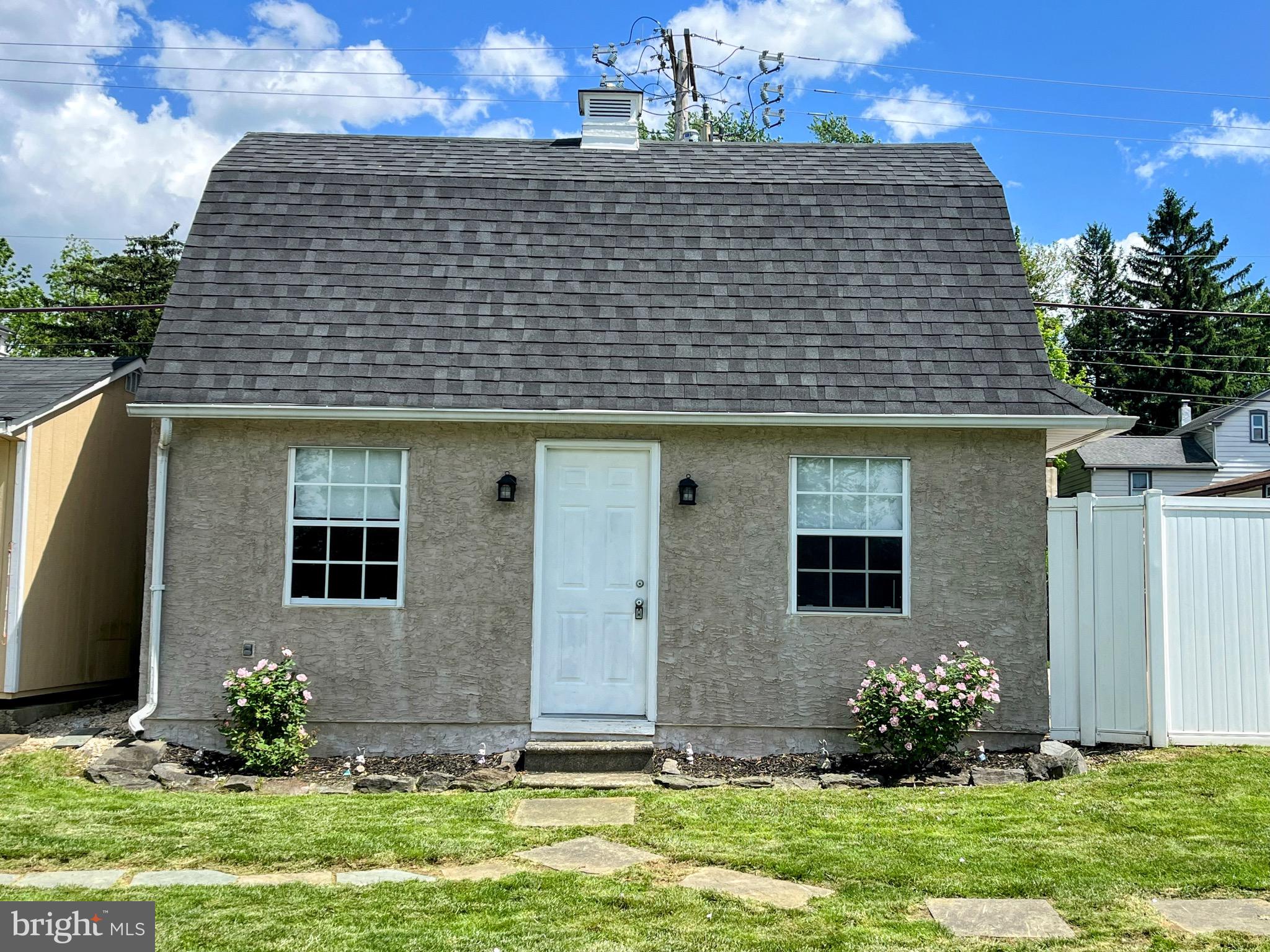 LAFAYETTE HILL - Residential